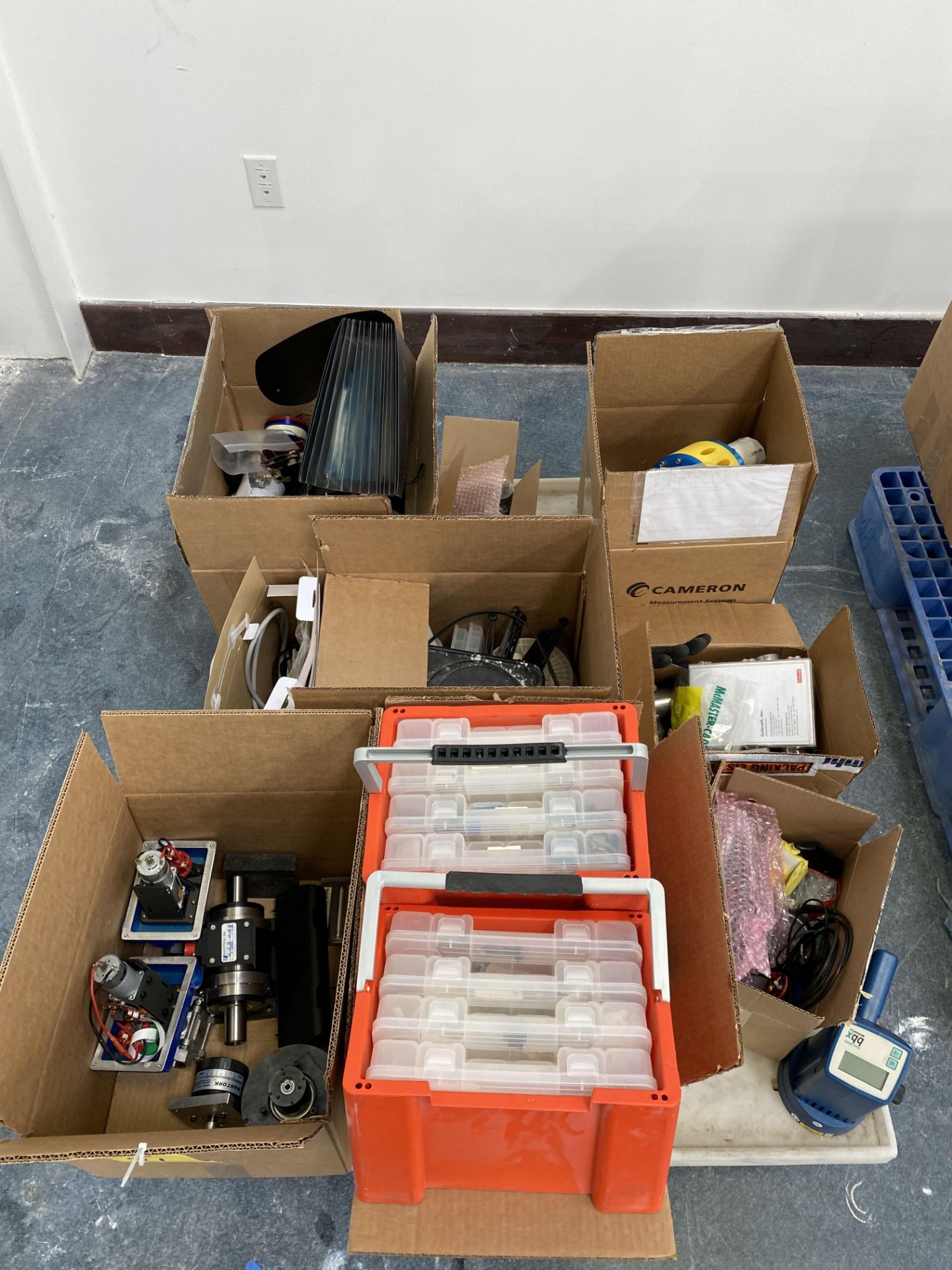 Misc Pallet of various tooling and components
