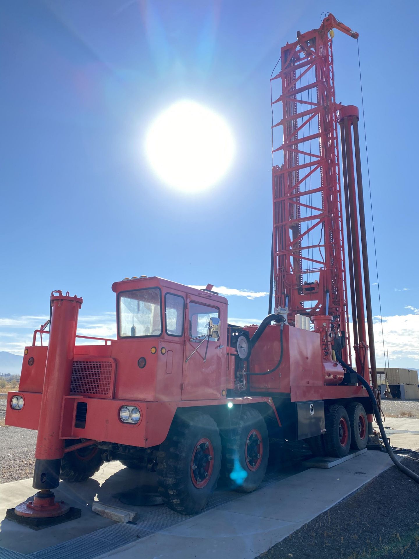 Hendrickson model- D-OH Vertical Workover Drilling Rig - Image 10 of 19