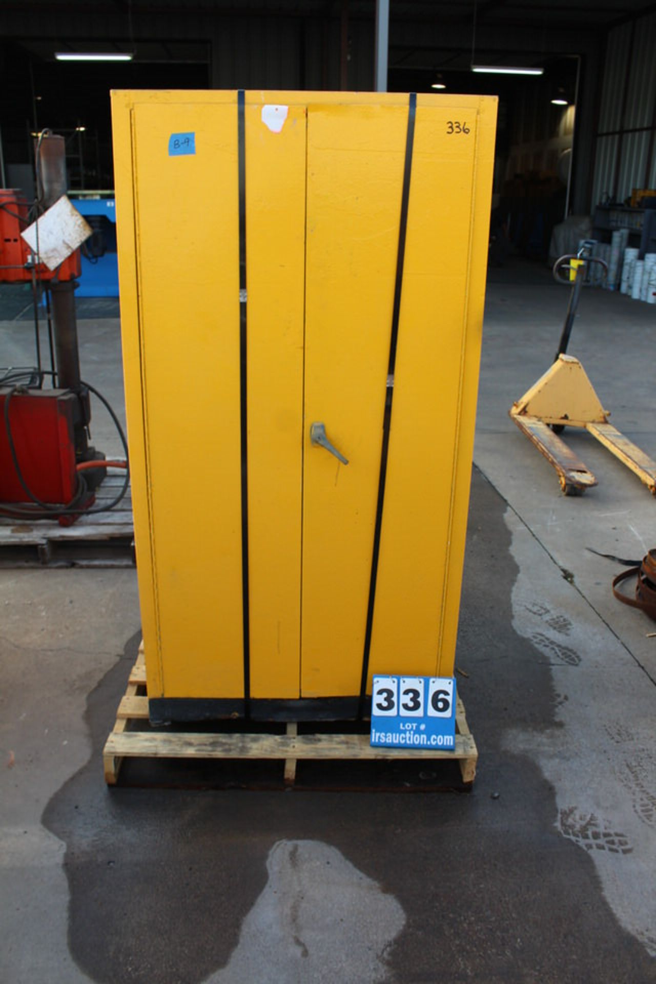 (2) DOOR FLAMMABLE CABINET, 64"H X 34"W X 34"D