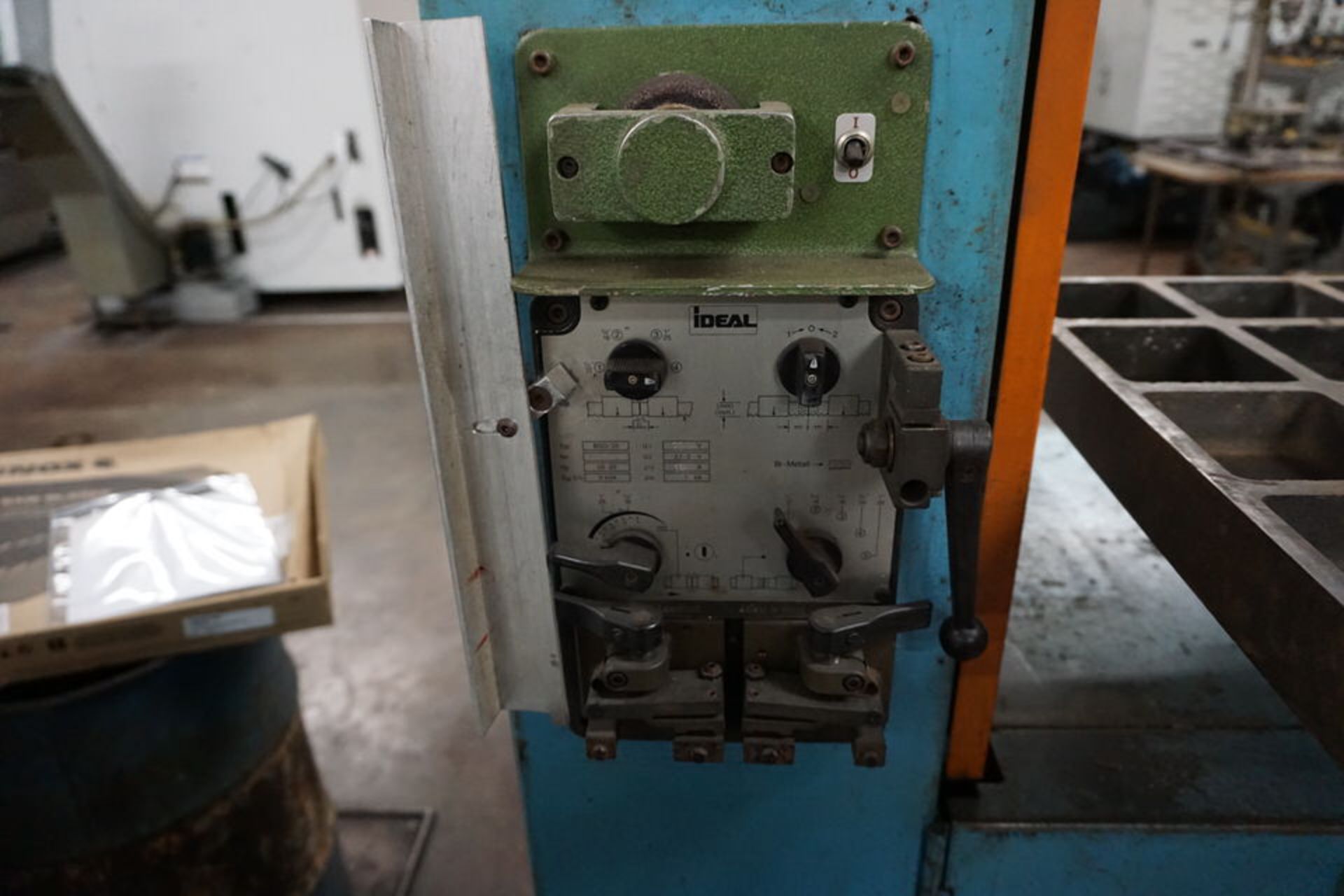 JOURNEYMAN TOOL & DIE CONTOUR BANDSAW - Image 6 of 6