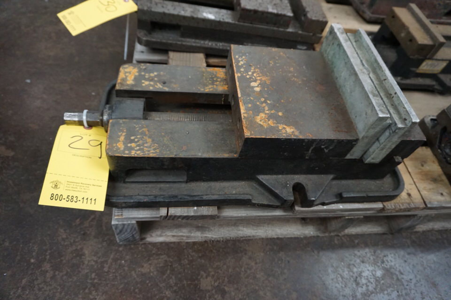 MACHINE VISE