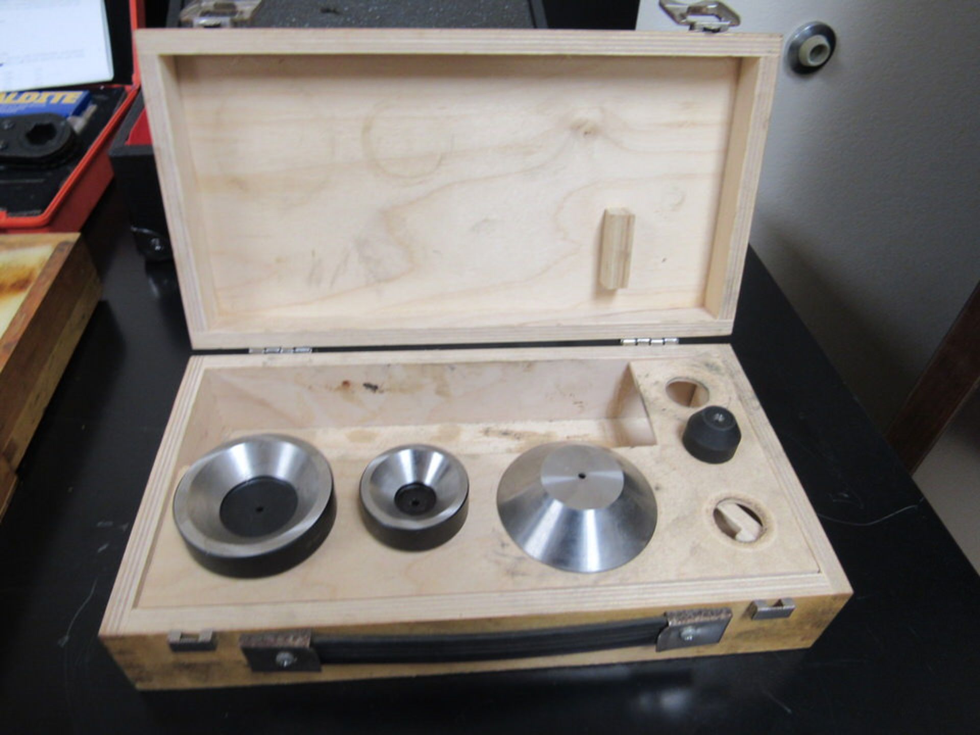 Lot: Quality Control Instruments - Image 8 of 10