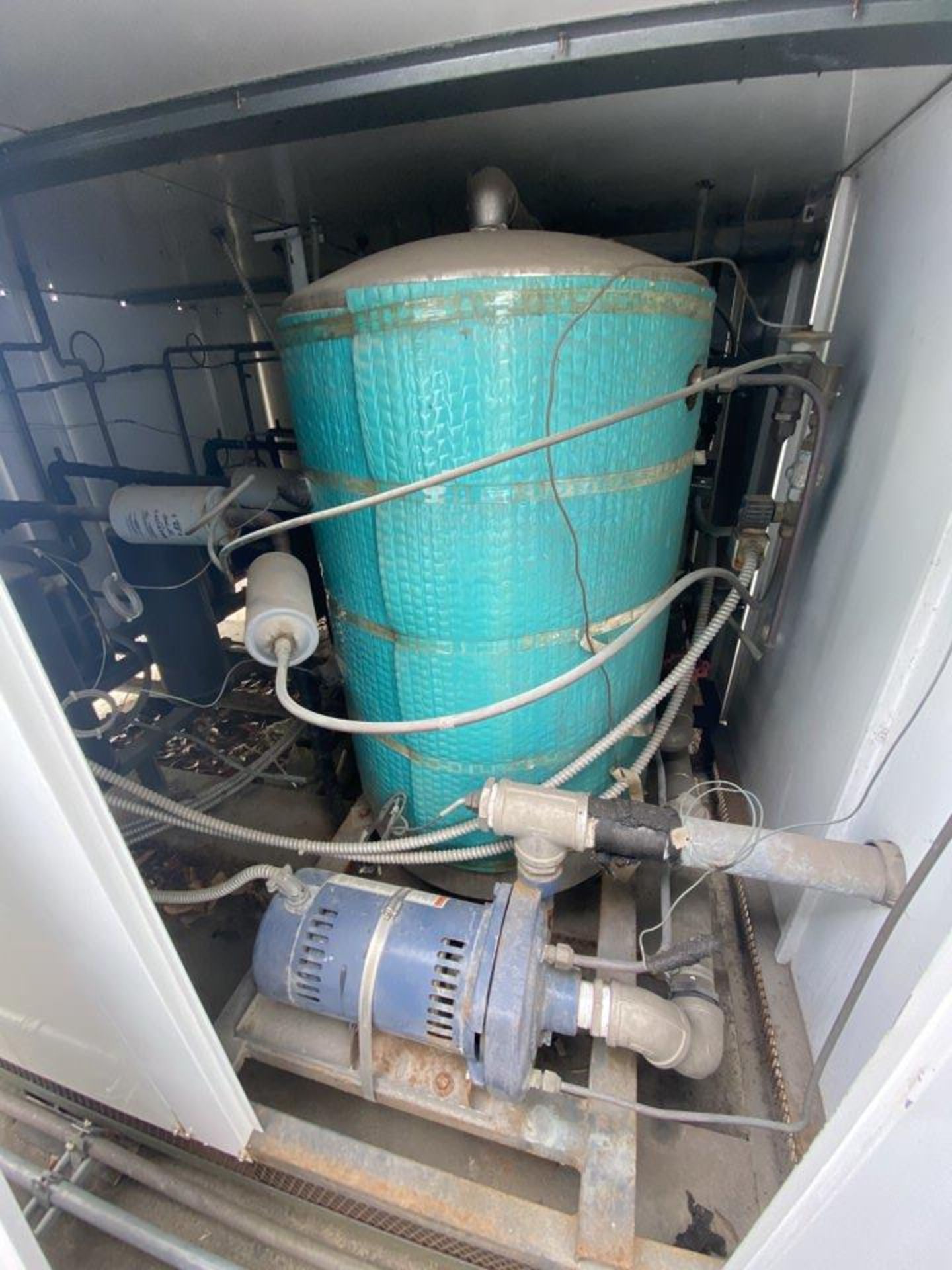 Large Capacity "rite-temp" Water Chiller / Treament System - Image 6 of 15