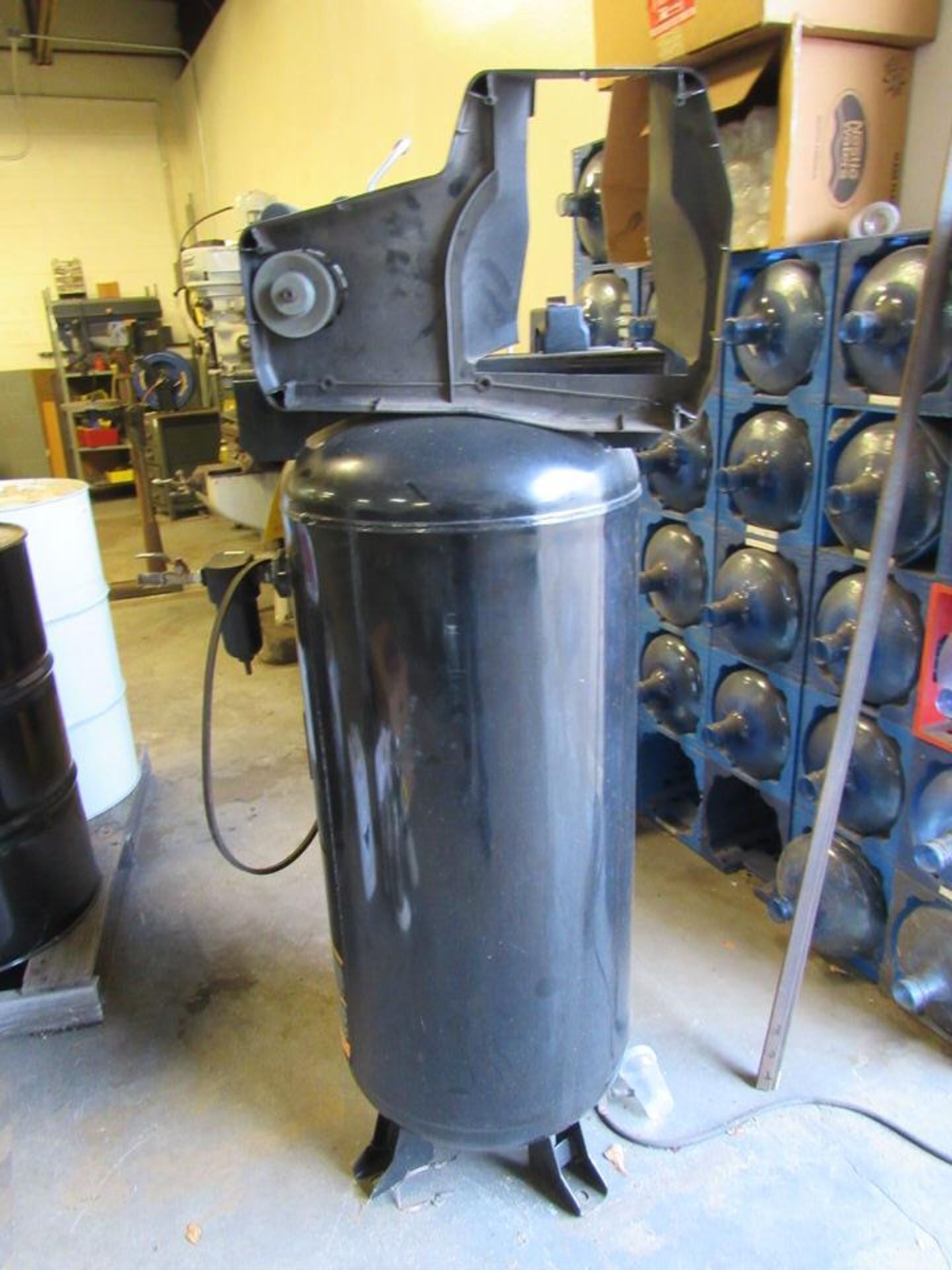 Husky 60 gallon Air Compressor Model C601H - Image 3 of 3