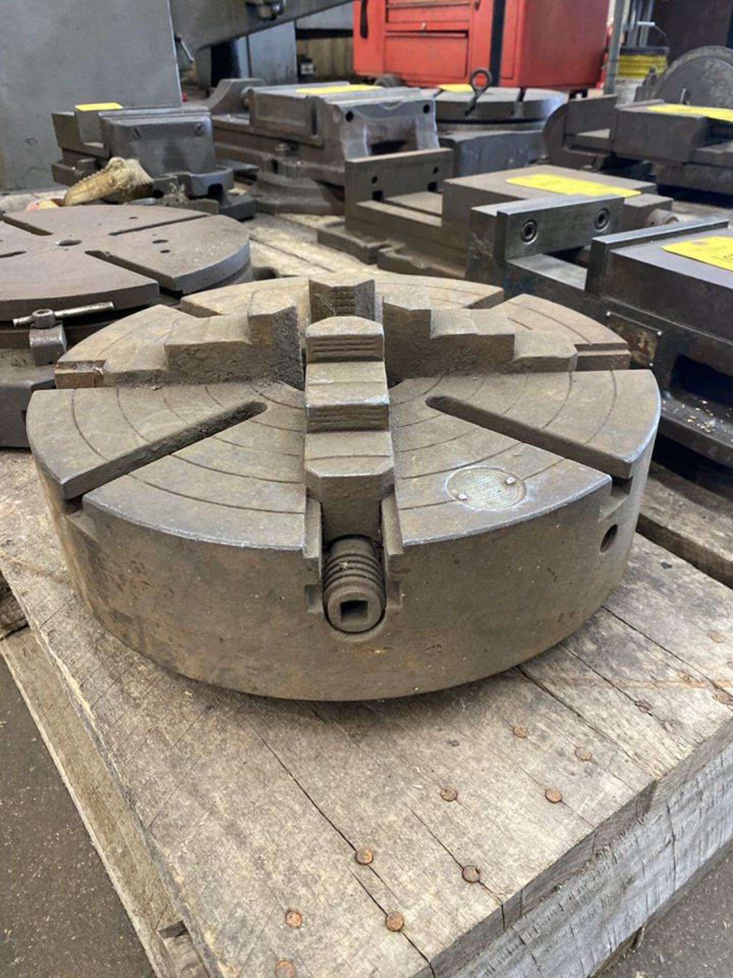 15" Hartford 4-Jaw Chuck with 3" Bore