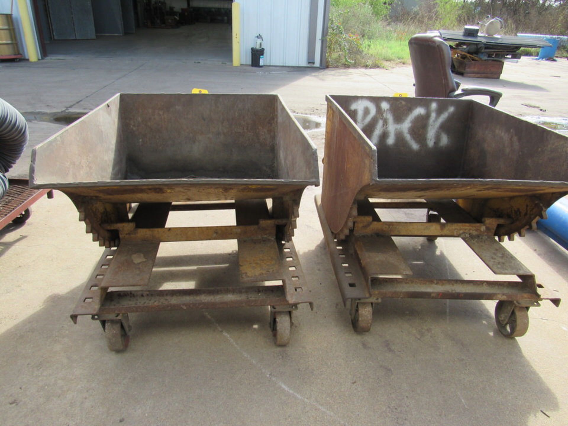 Lot of 2: Metal Hoppers - Image 2 of 2