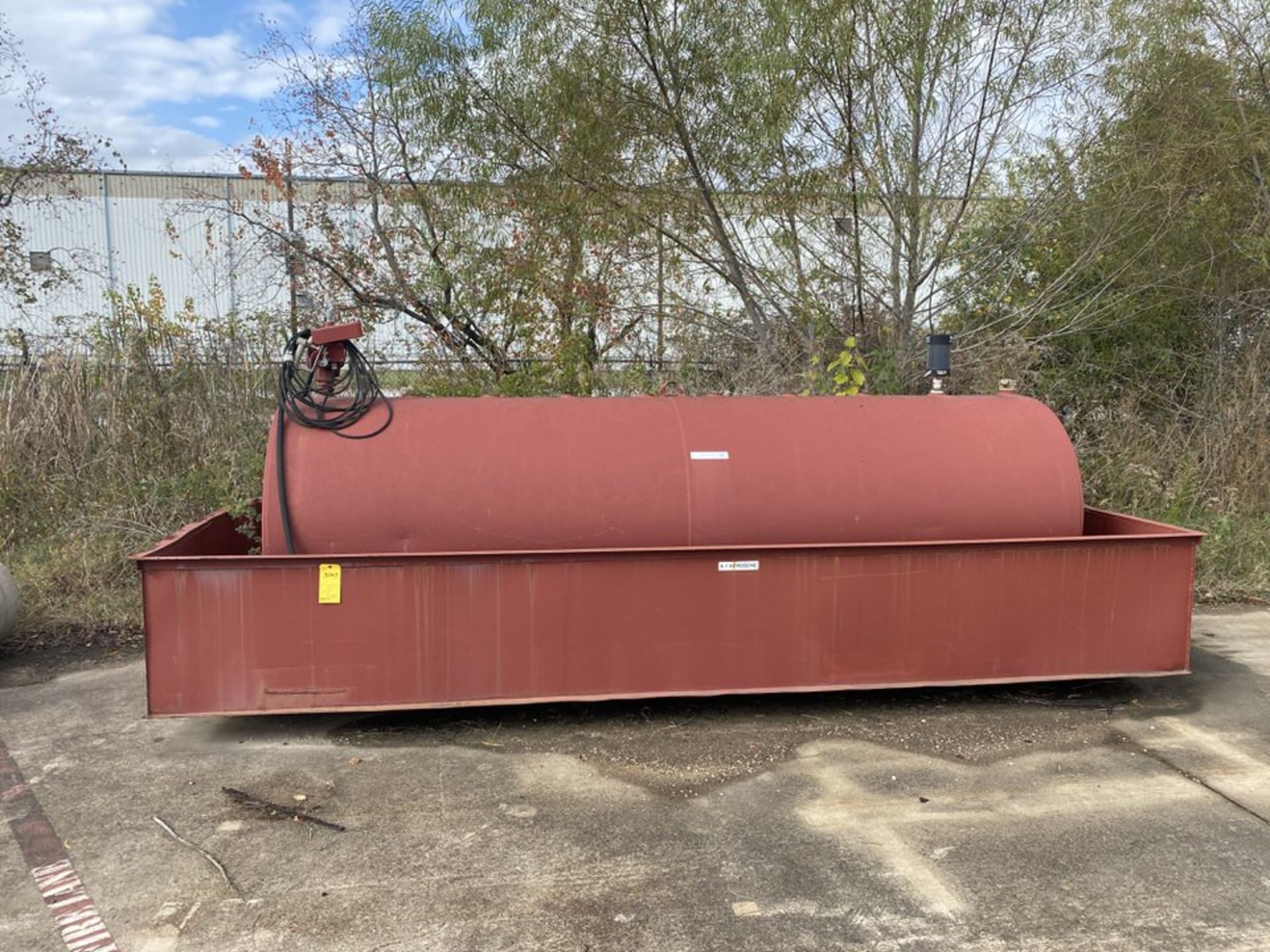 1000 Gallon K1 Kerosene Storage Tank - Image 2 of 9