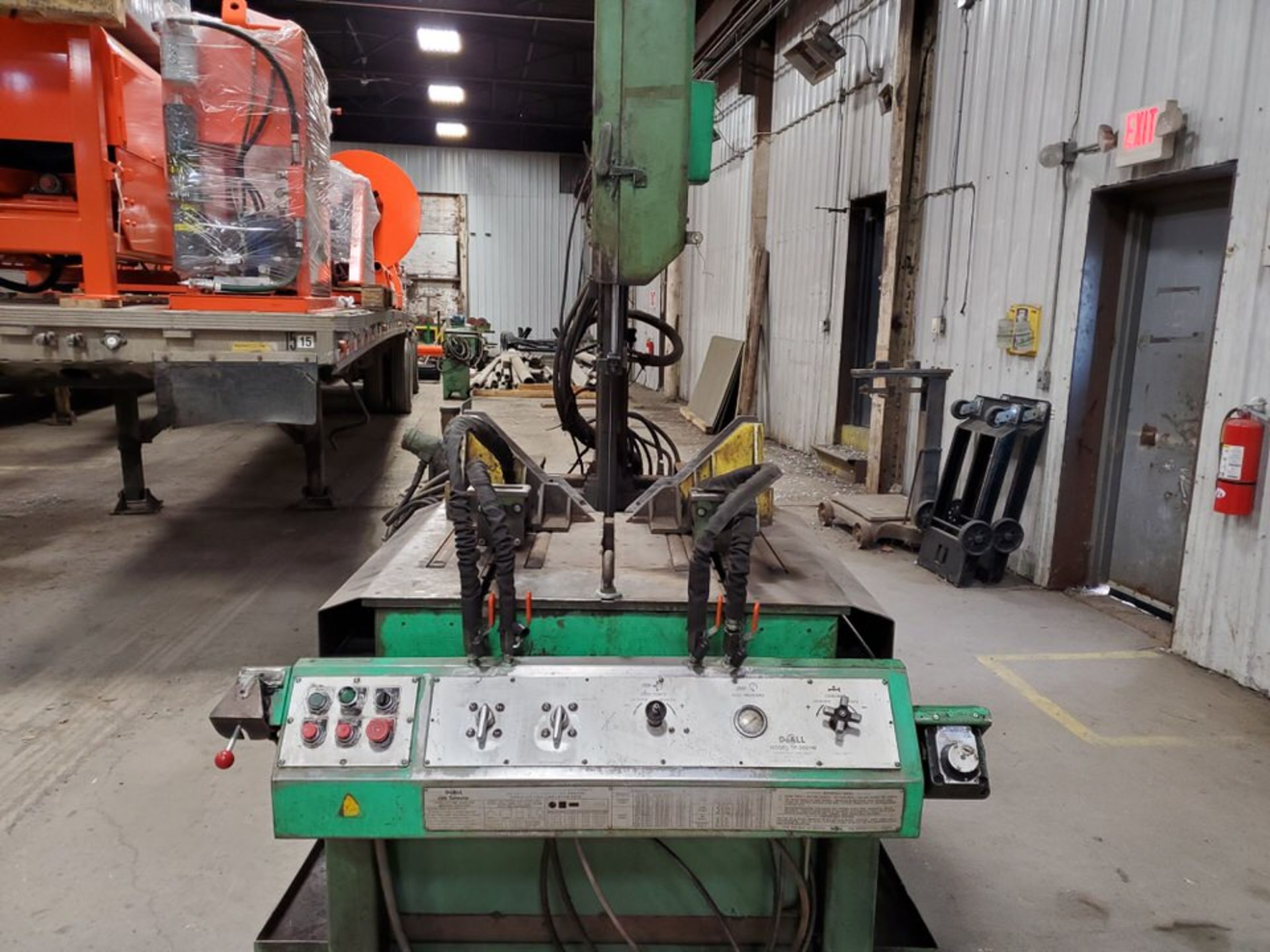 DOALL TF-2021M VERTICAL BANDSAW (LOCATION: NORTH DAKOTA)