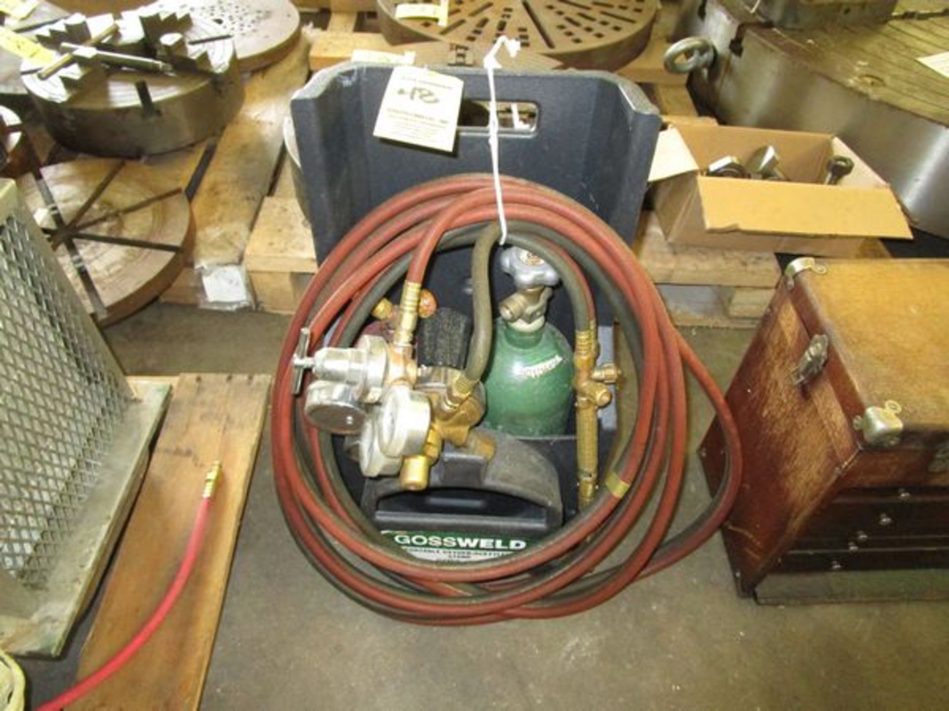 Gossweld Port. Oxygen/Acetylene Stand w/Tanks & Gage