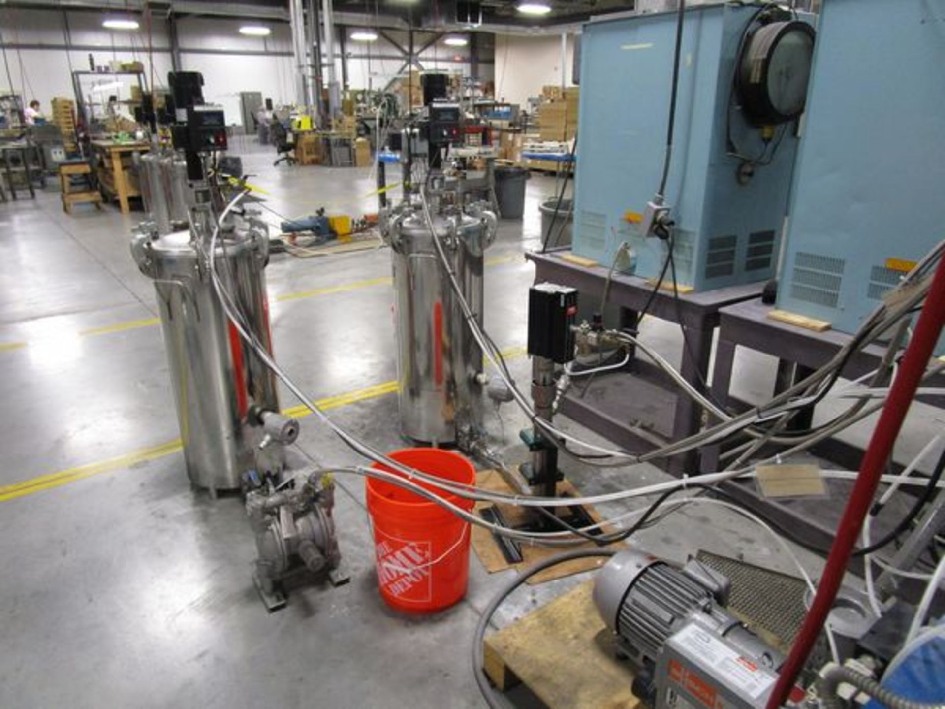 Exact Vacuum Encapsulation System, (2) Binks Pressure Pots, Pumps, Plexi Chamber - Image 5 of 10