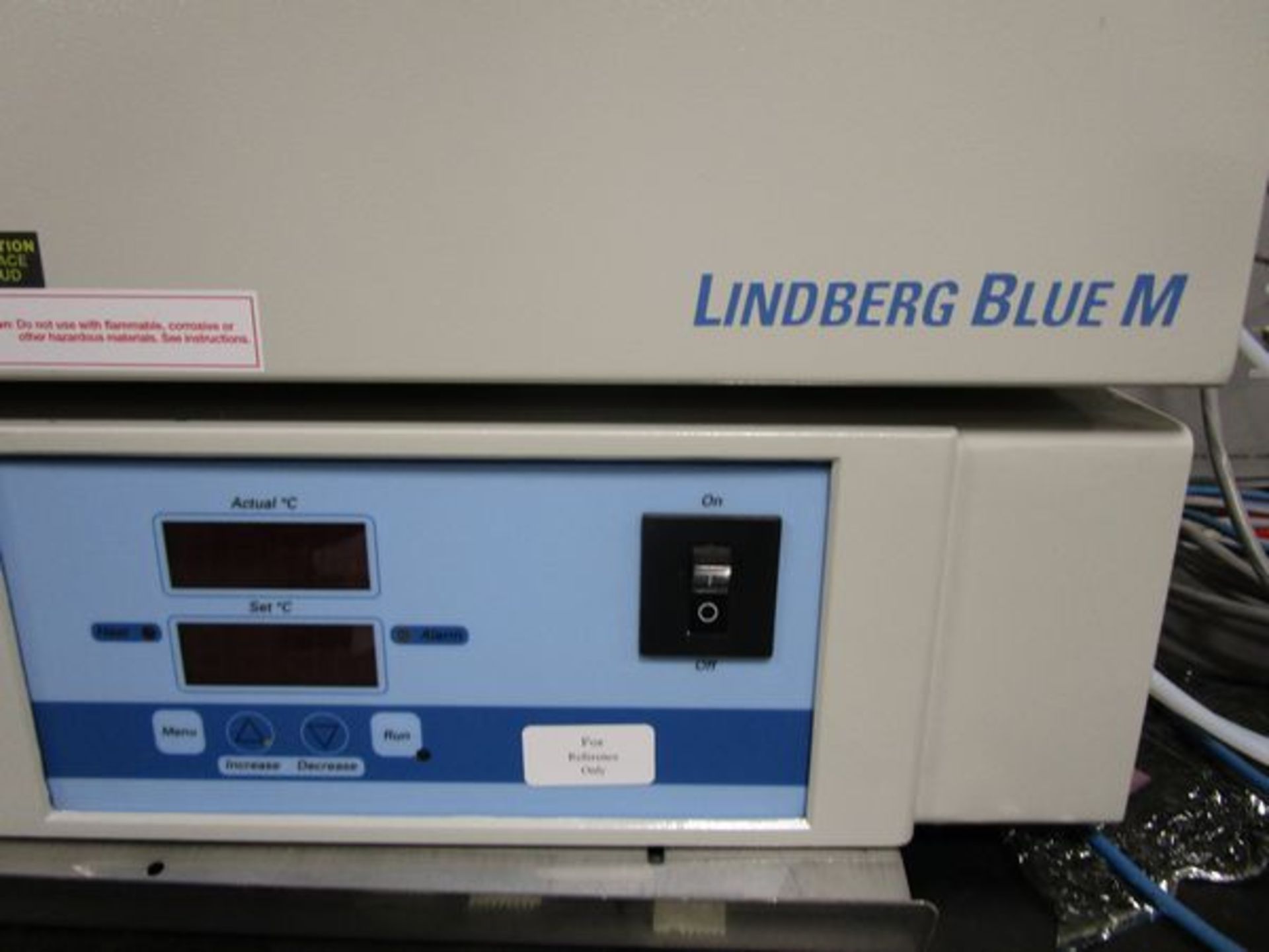 Thermo Scientific Lindberg Blue M OV802F Vacuum Chamber s/n LB305760M, Mastercool 3CFM Vacuum - Image 2 of 5