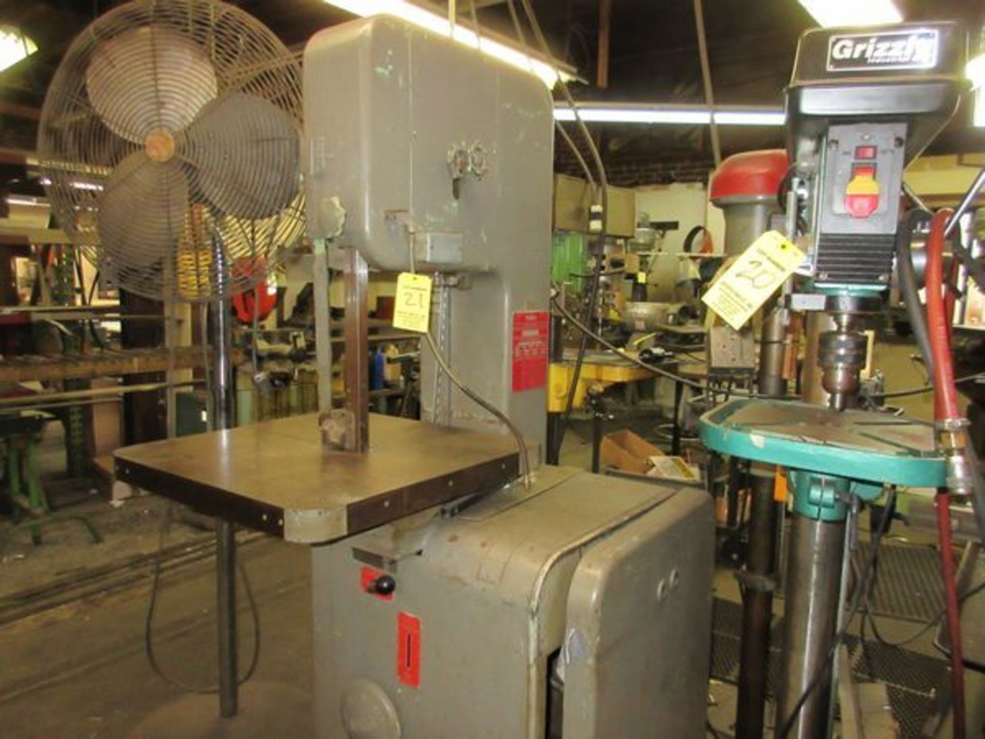 1962 DoAll 1612-V Vert. Band Saw, S/N 146-621165