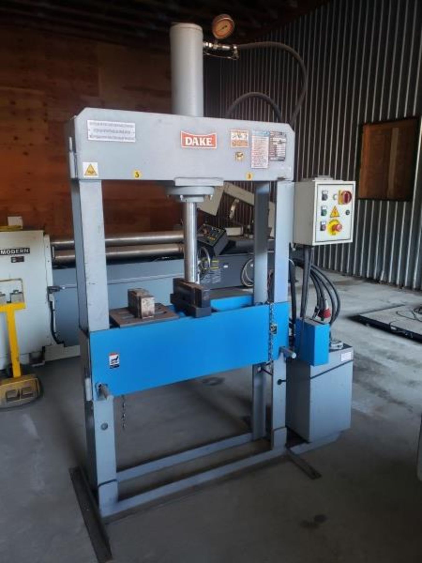 2009 DAKE HYDRAULIC SHOP PRESS, MODEL PSS40, 40 TON, 220V W/HYDRAULIC POWER PACK - Image 7 of 8