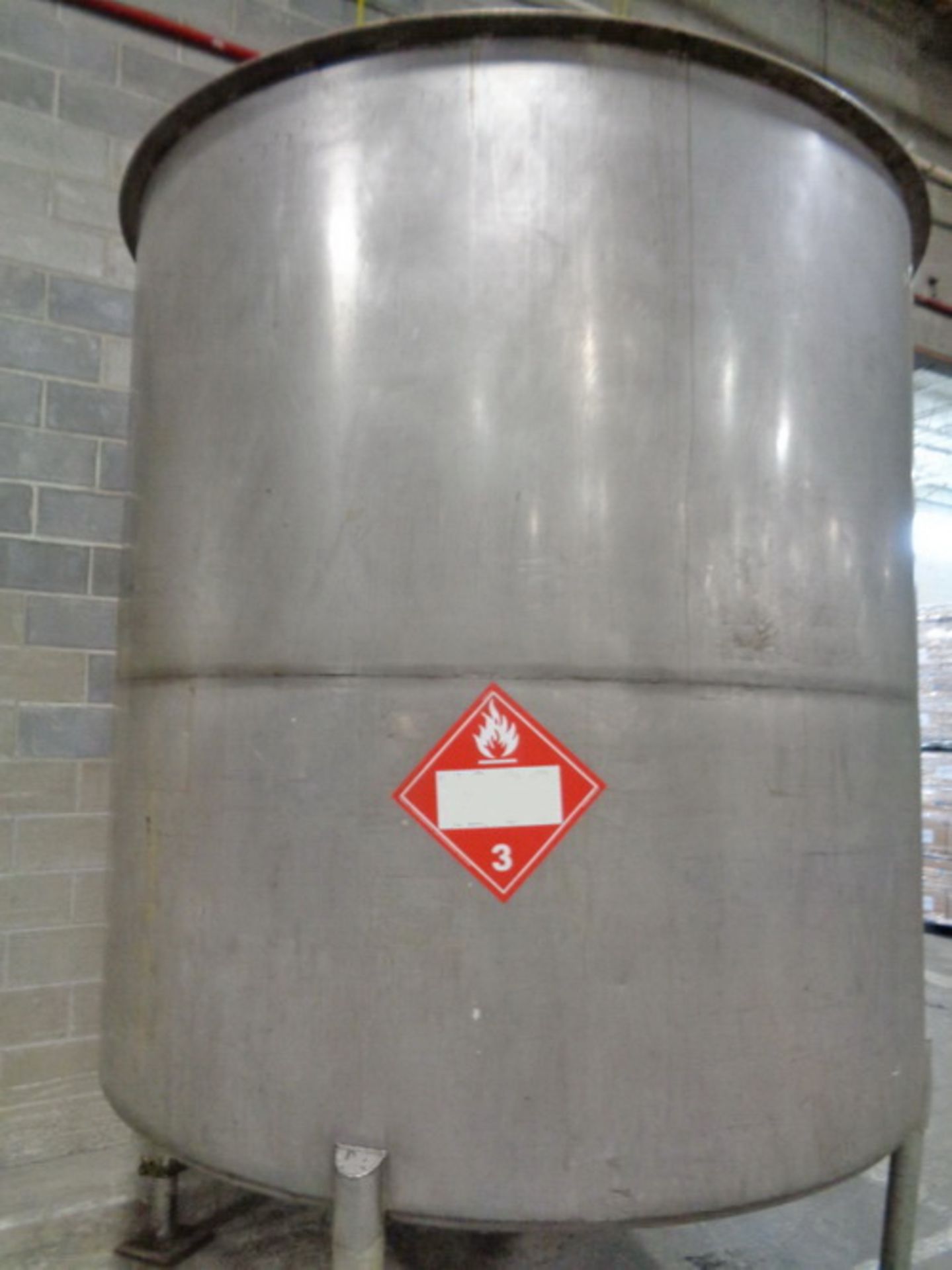 Vertical 1500 Gallon Stainless Steel Tank - Image 2 of 6