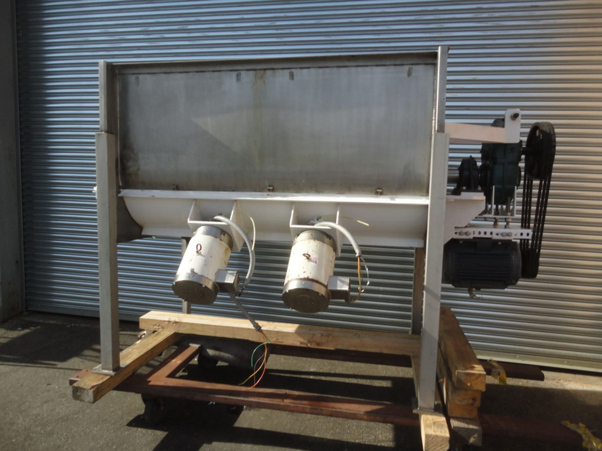 Marion 35 cubic foot (working capacity) Sanitary SS Paddle Blender, with two (2) high speed choppers - Image 3 of 16