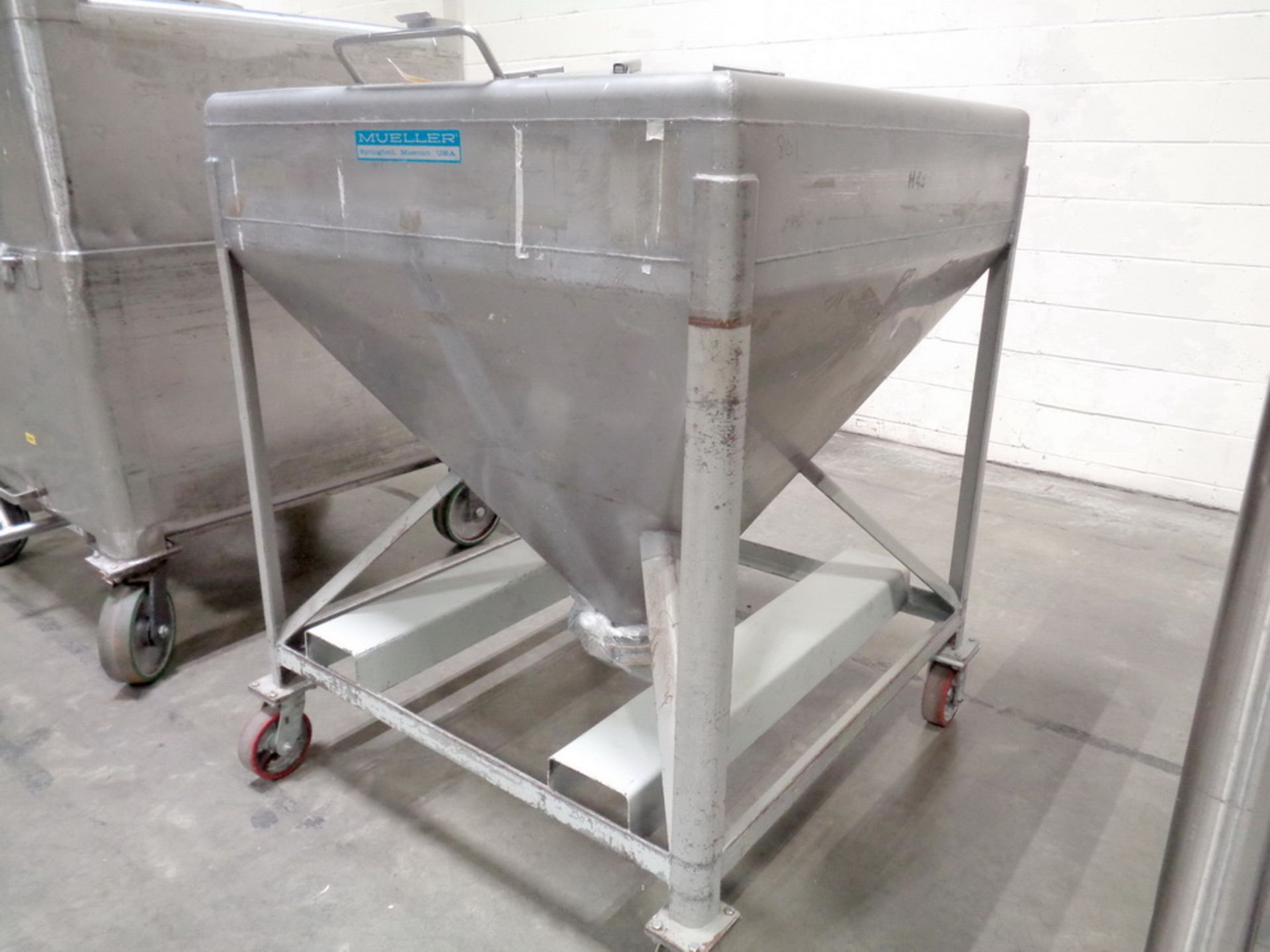 Mueller Rectangular Stainless Steel Portable Powder Totes - Image 3 of 8