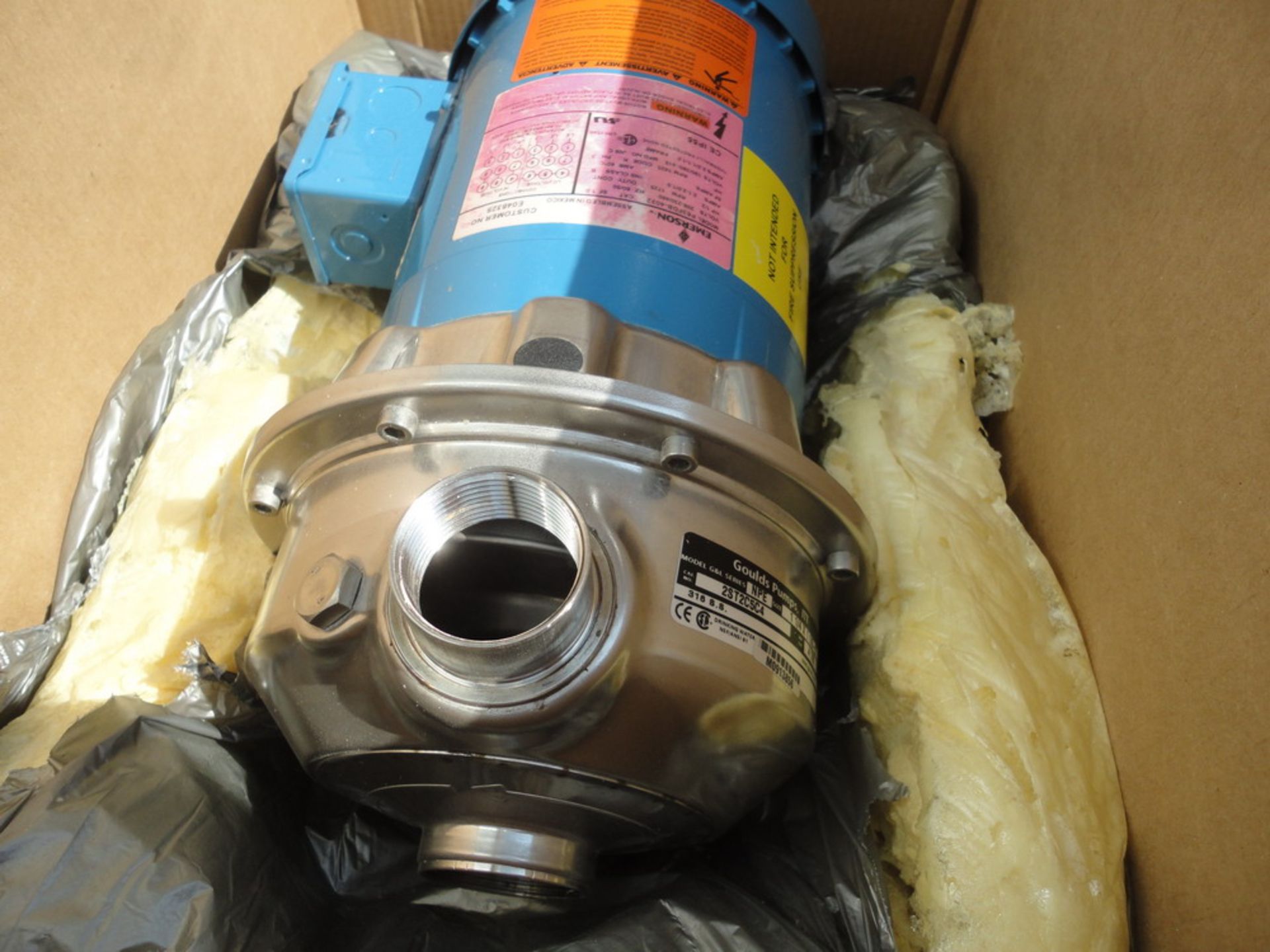 Unused Goulds 1/2 HP Centrifugal Pump, Model 2ST2C5C4. SS,unused in Box