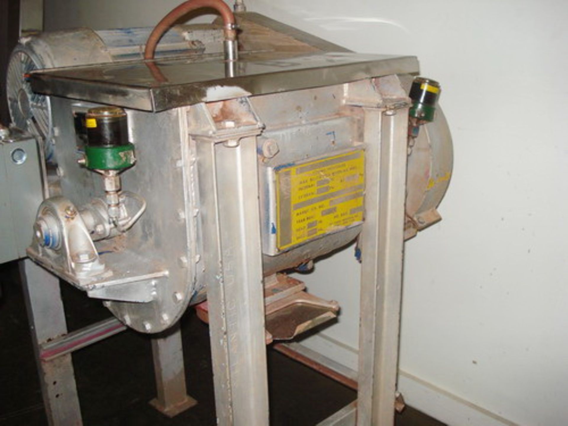 Young 1.5cf (working capacity) SS Double Ribbon Blender - Image 2 of 9