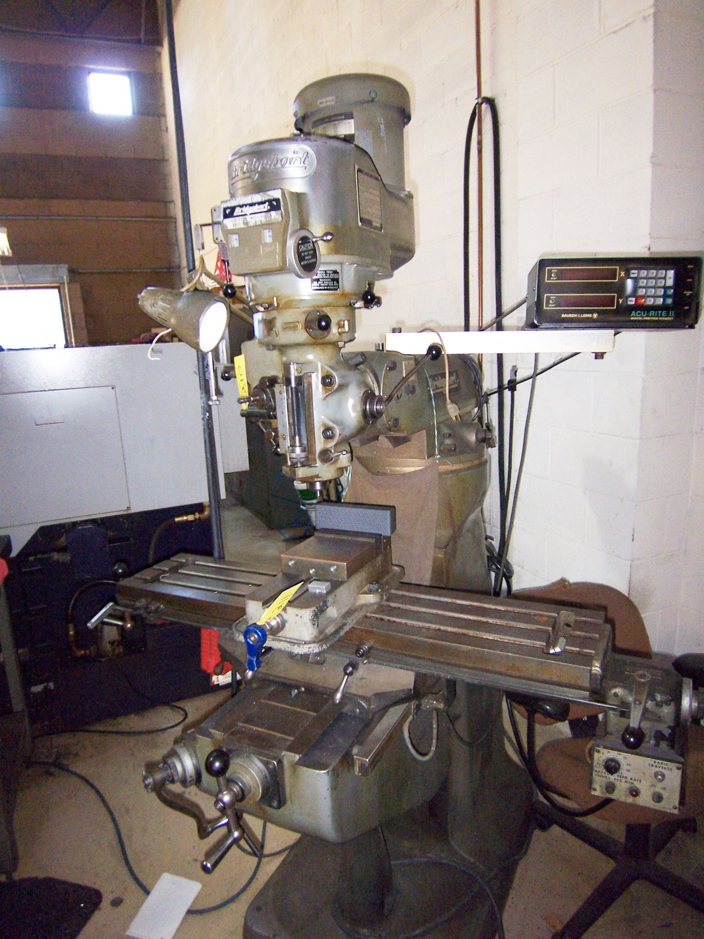 BRIDGEPORT SERIES I 2HP VERTICAL MILLING MACHINE, WITH 9" X 42" POWER FEED TABLE, SPINDLE SPEEDS - Image 2 of 2