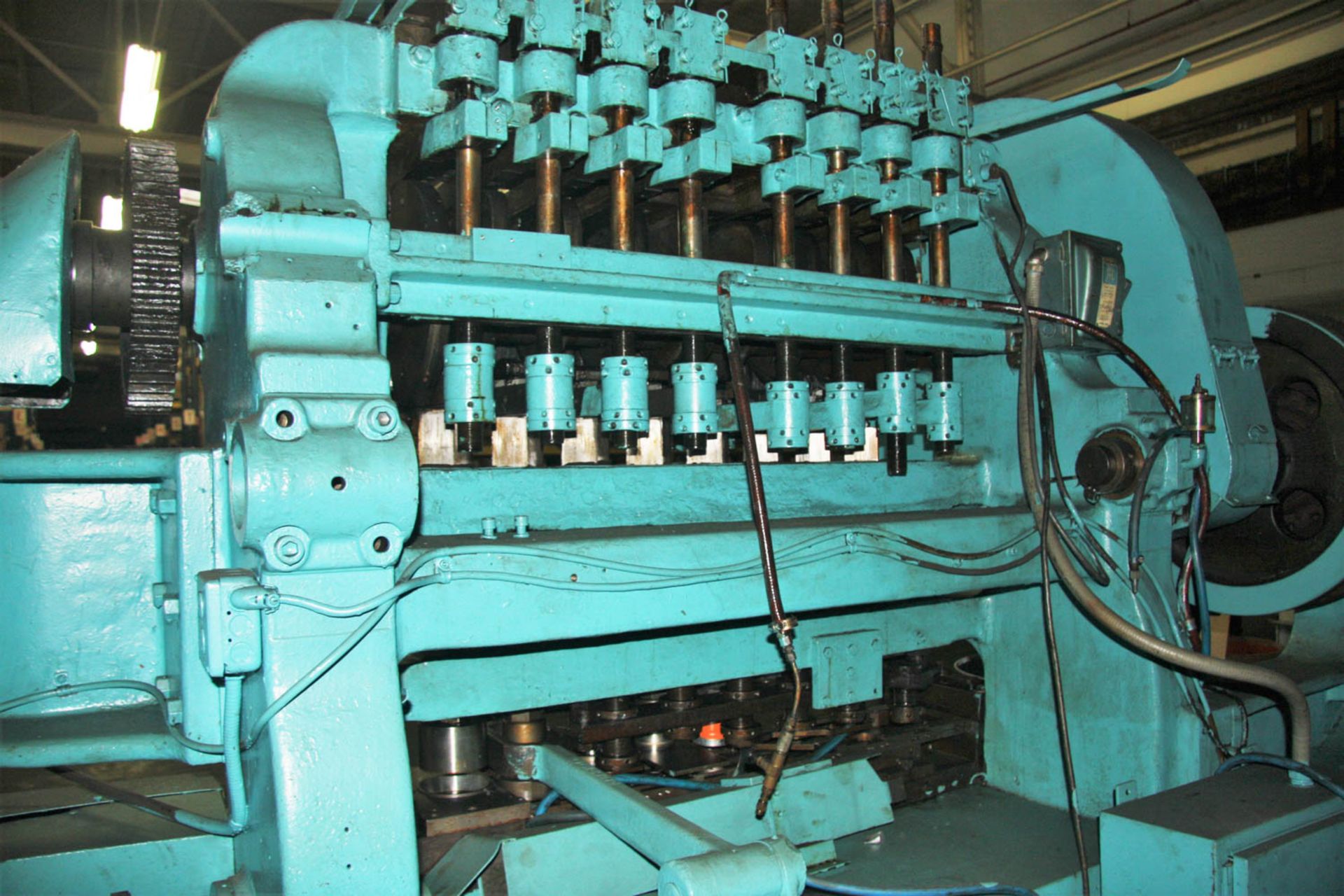 WATERBURY-FARREL MDL. 308 BUMPER CAM EYELET MACHINE, 30 TON, 8-STATION WITH AIR CLUTCH & AIR FEED, - Image 8 of 9