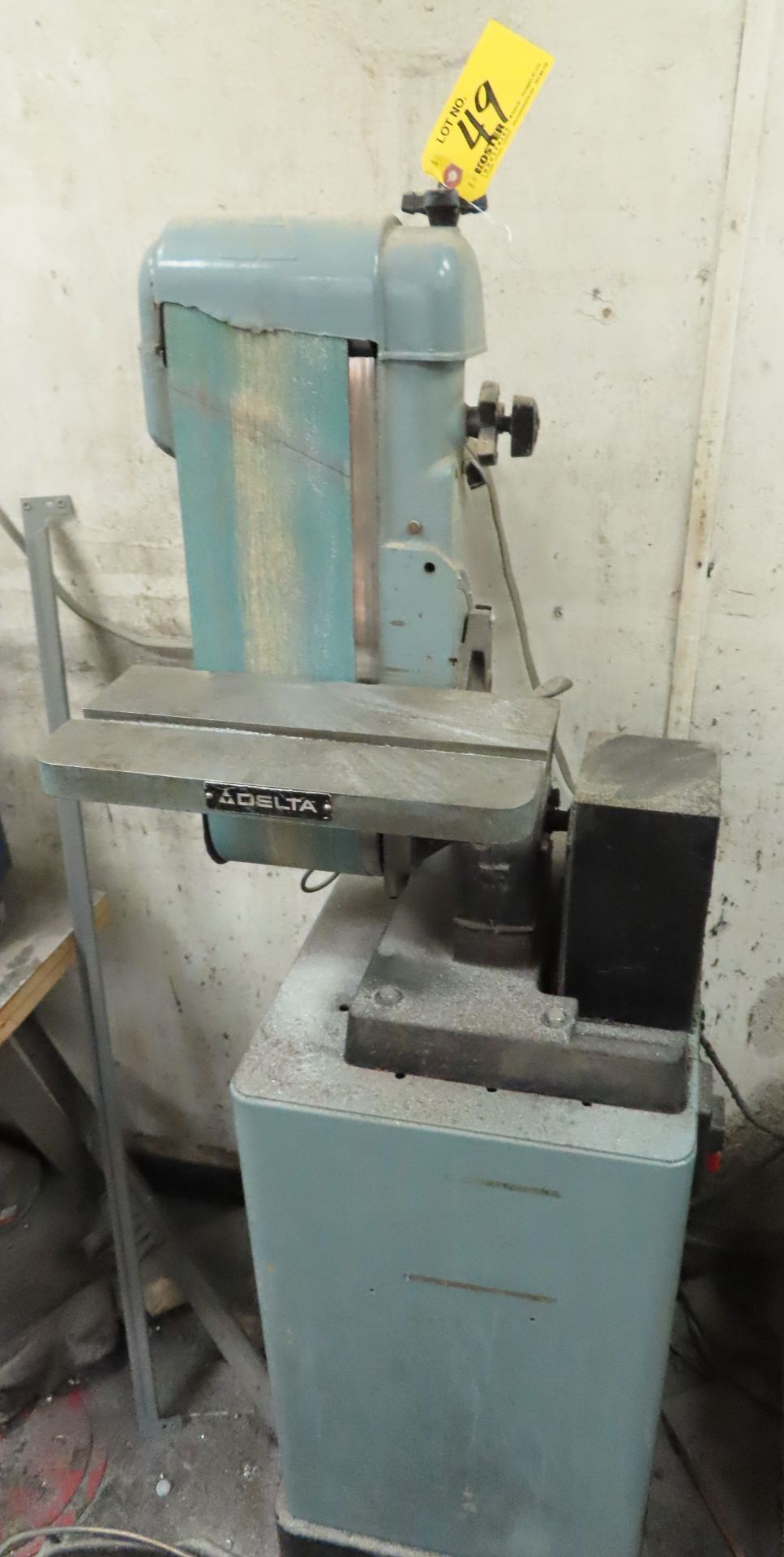 DELTA 6" BELT SANDER