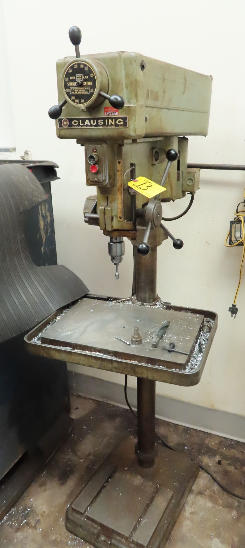 CLAUSING MDL. 1764 17" FLOOR TYPE DRILL PRESS, 330-4000 RPM, 12" X 18" WORK AREA, S/N: 512236
