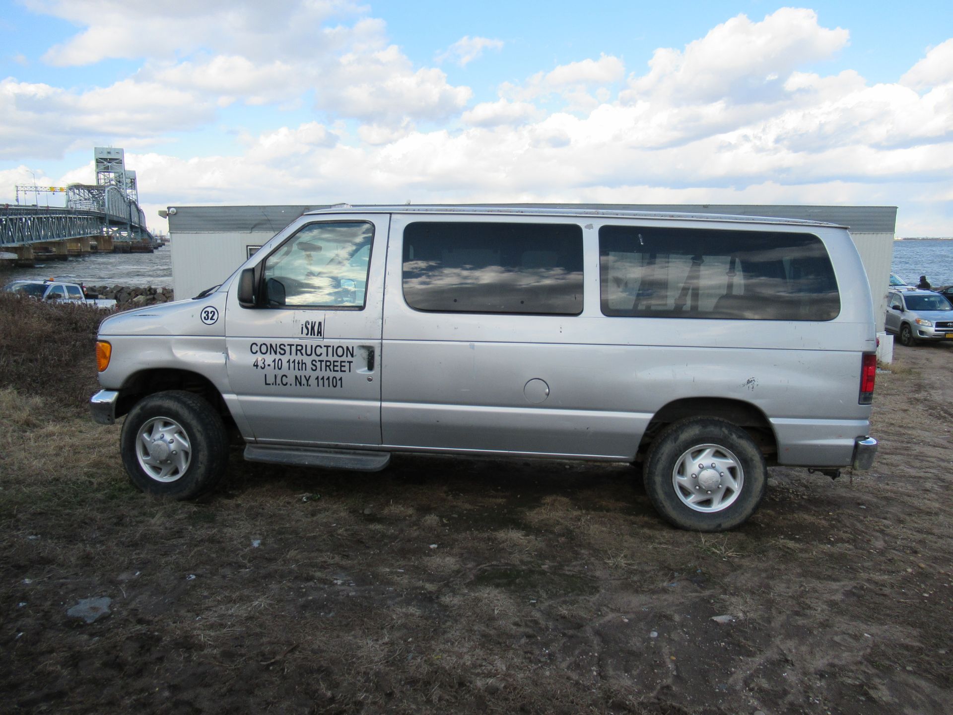 2006 FORD E-350 XLT SUPER DUTY VAN, [2] REAR BENCH SEATS, APPROXIMATELY 154,093 MILES, VIN: