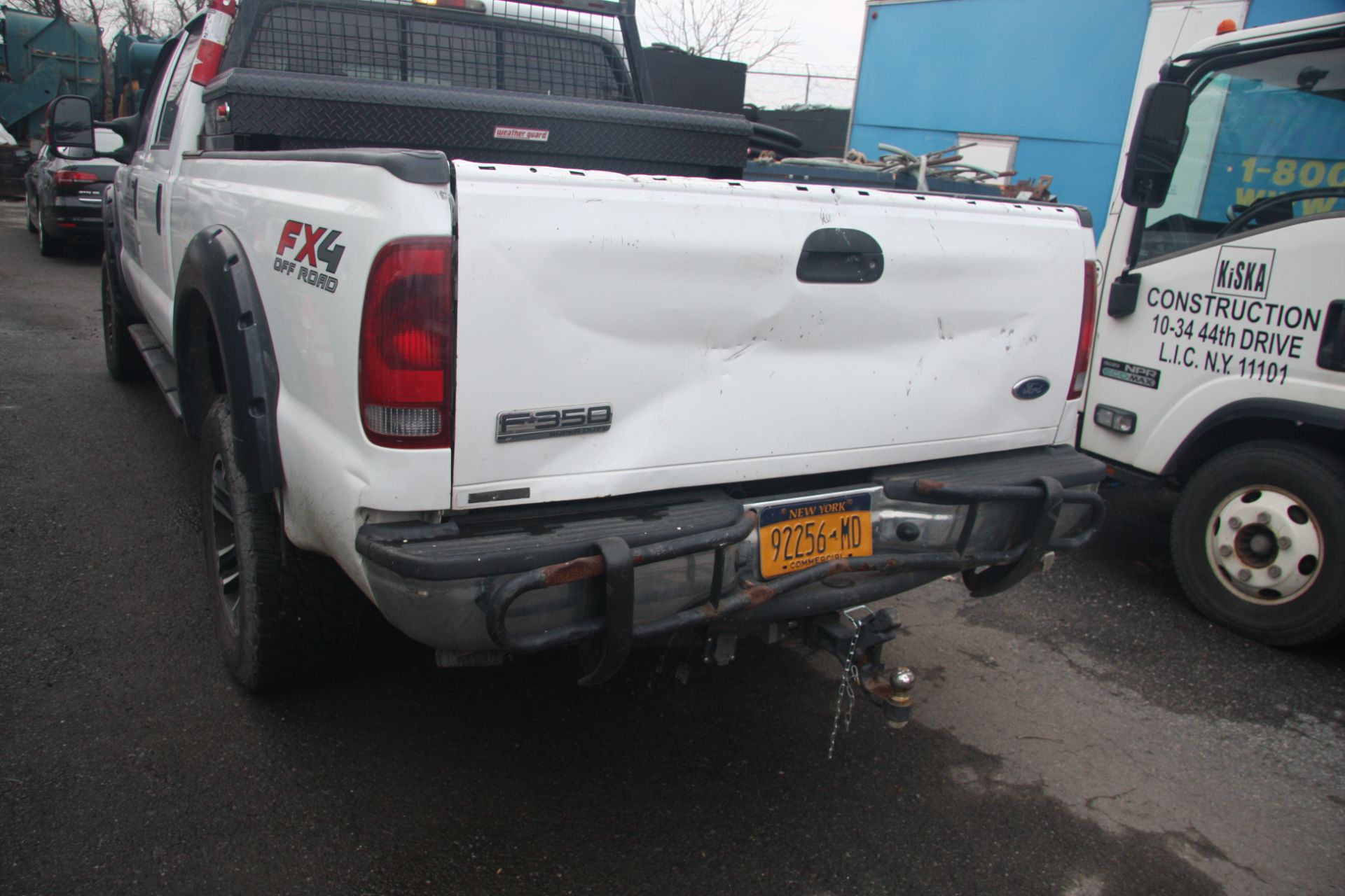 2007 FORD F-350 LARIAT SUPER DUTY FX OFF-ROAD PICKUP CREW CAB TRUCK, 4-WHEEL DRIVE, WITH POWER - Image 10 of 13