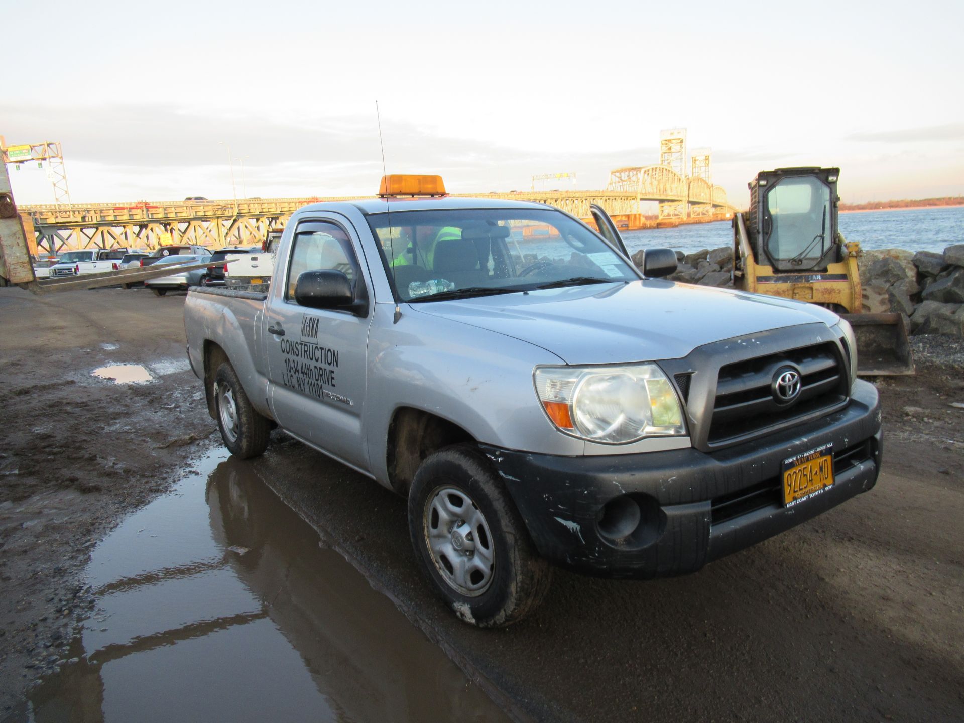 2008 TOYOTA TACOMA PICKUP TRUCK, AUTOMATIC, WITH APPROXIMATELY 105,732 MILES, VIN: 5TENX22N382504186 - Image 8 of 12