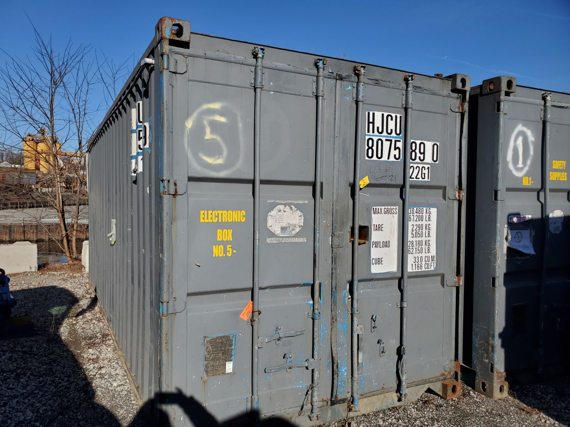 20' SHIPPING CONTAINER [LOCATED @ 6 CANAL ROAD, PELHAM, NY (BRONX)]