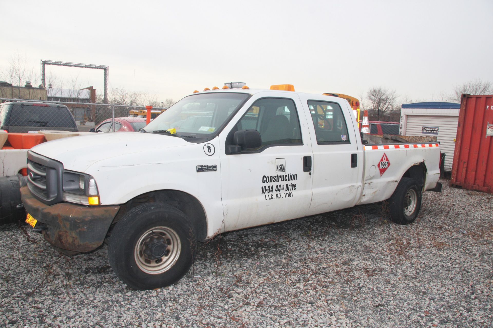 2004 FORD F350 XL 4-DOOR PICKUP TRUCK, 2-WHEEL DRIVE, AUTOMATIC TRANSMISSION, V8 GAS ENGINE, 8' BED,