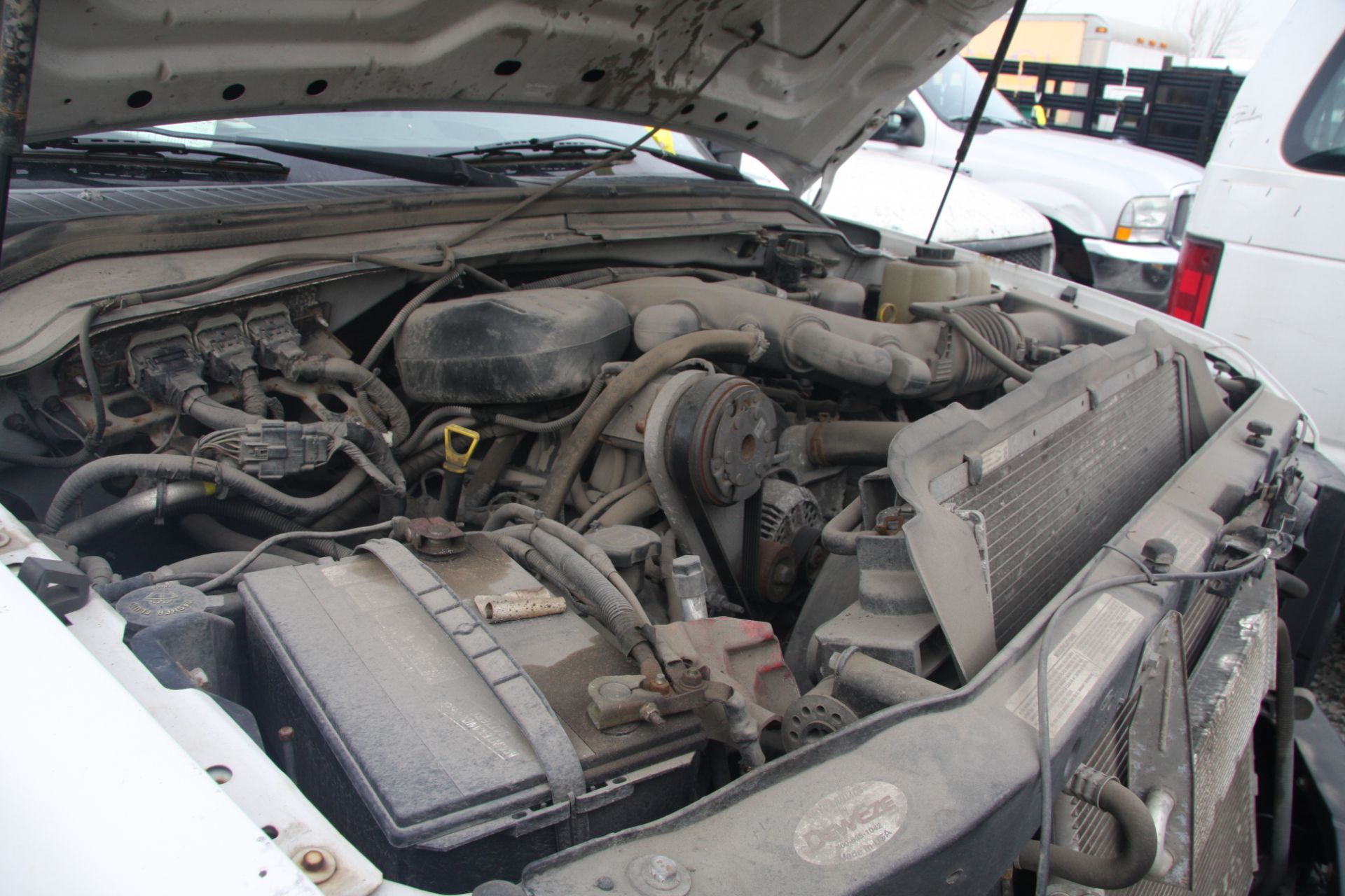 2008 FORD F350 XL SUPER DUTY UTILITY TRUCK, VERSALIFT MDL. TEL-29-N/NE ELECTRIC HYDRAULIC BUCKET - Image 8 of 17