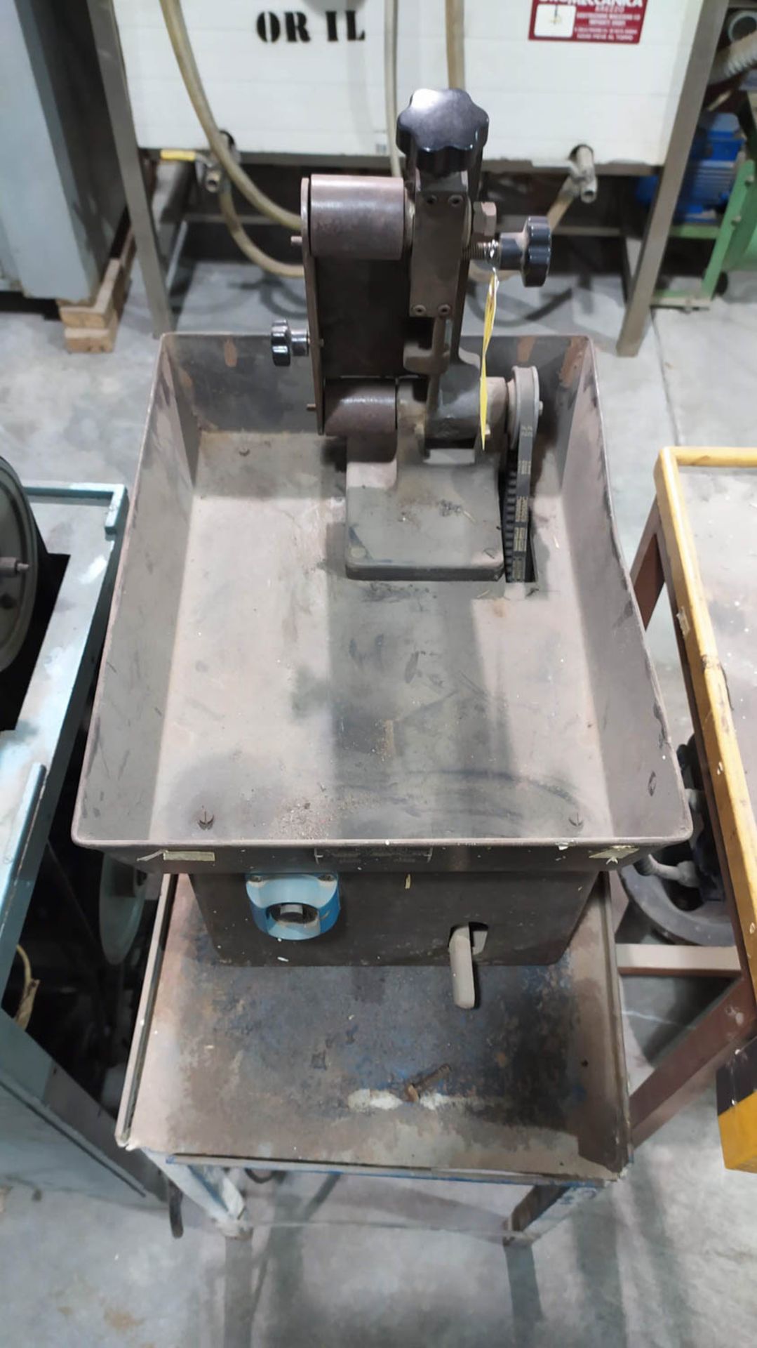 F. COZZI MDL. CN74 BELT SANDER; TABLETOP; 50HZ; 0.35IP; 0.26KW; 1400N; 220/380V/1.6 AMP, S/N: - Image 2 of 3