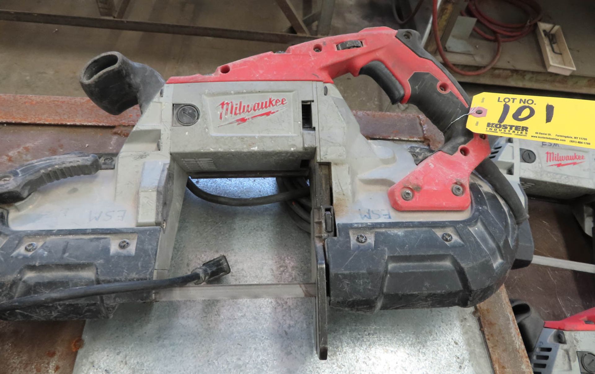 MILWAUKEE ELECTRIC PORTABLE BANDSAW