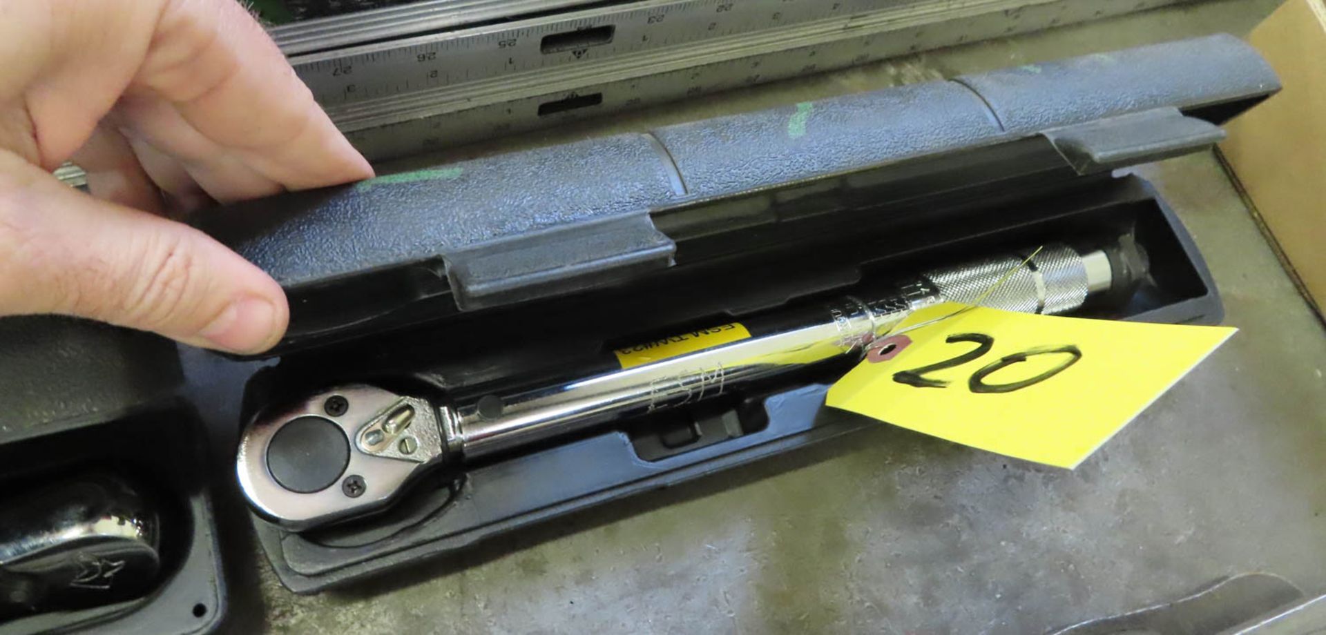 PITTSBURGH 1/4" TORQUE WRENCH