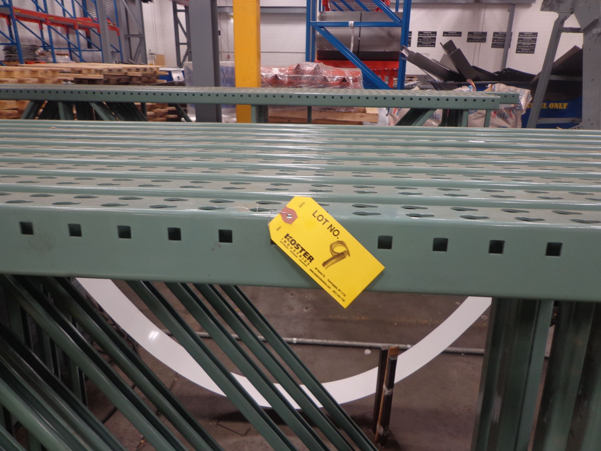 17 SECTIONS HEAVY DUTY PALLET RACKING, 14' HIGH X 4' WIDE, X 4' DEEP, BARREL DECKING (18 UPRIGHTS - Image 3 of 5