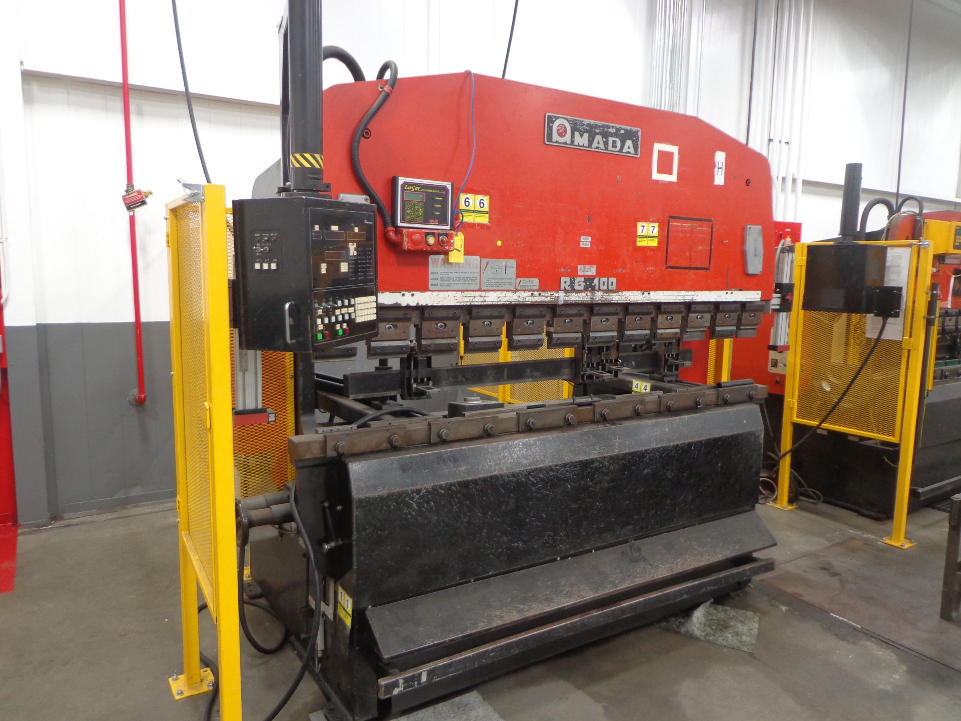 AMADA MODEL RG100S 8' PRESS BRAKE, AMADA CONTROL, 100-TON CAPACITY, LASER PRESS BRAKE GUARD, S/N: - Image 3 of 9