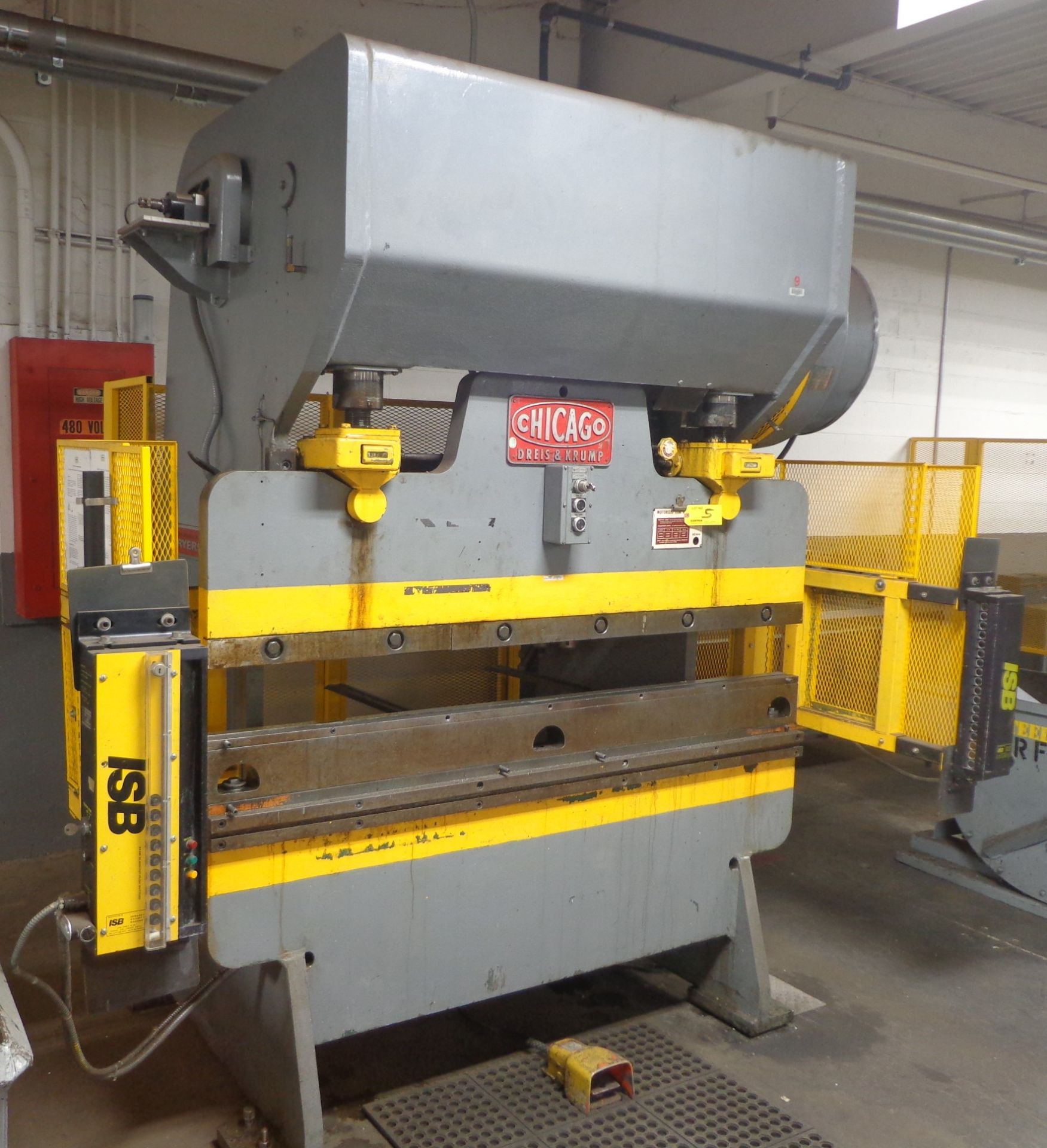 CHICAGO DREIS & KRUMP MODEL 46L 6' PRESS BRAKE, 60 - 90 TON CAPACITY, FOOT PEDAL CONTROL, 54"