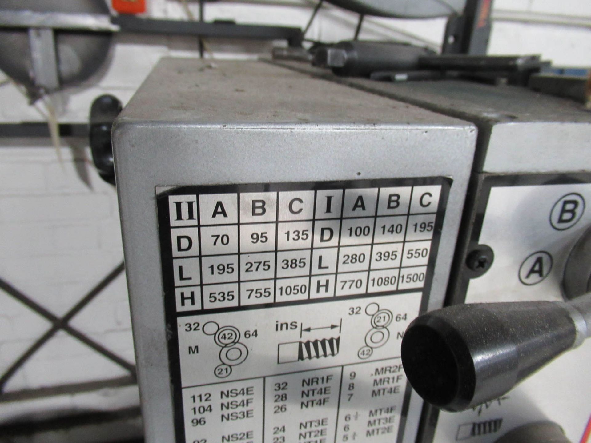 14" / 21" VECTRAX TYPE 82837915 GAP LATHE, 18-SPINDLE SPEEDS, 70-1500 RPM, 1-1/2" SPINDLE BORE, INCH - Image 5 of 9