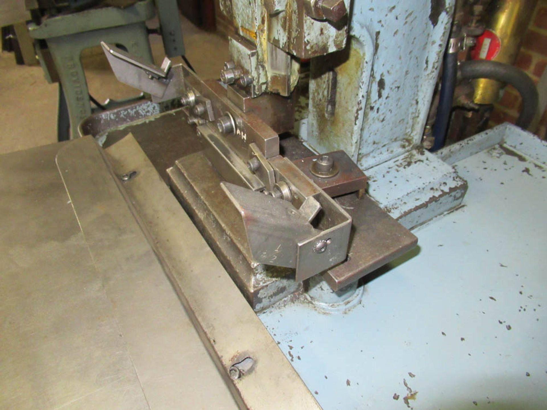 #2 PNEUMATIC KICK PRESS, WITH KICK PEDAL TO CONVERT TO MANUAL - Image 2 of 3