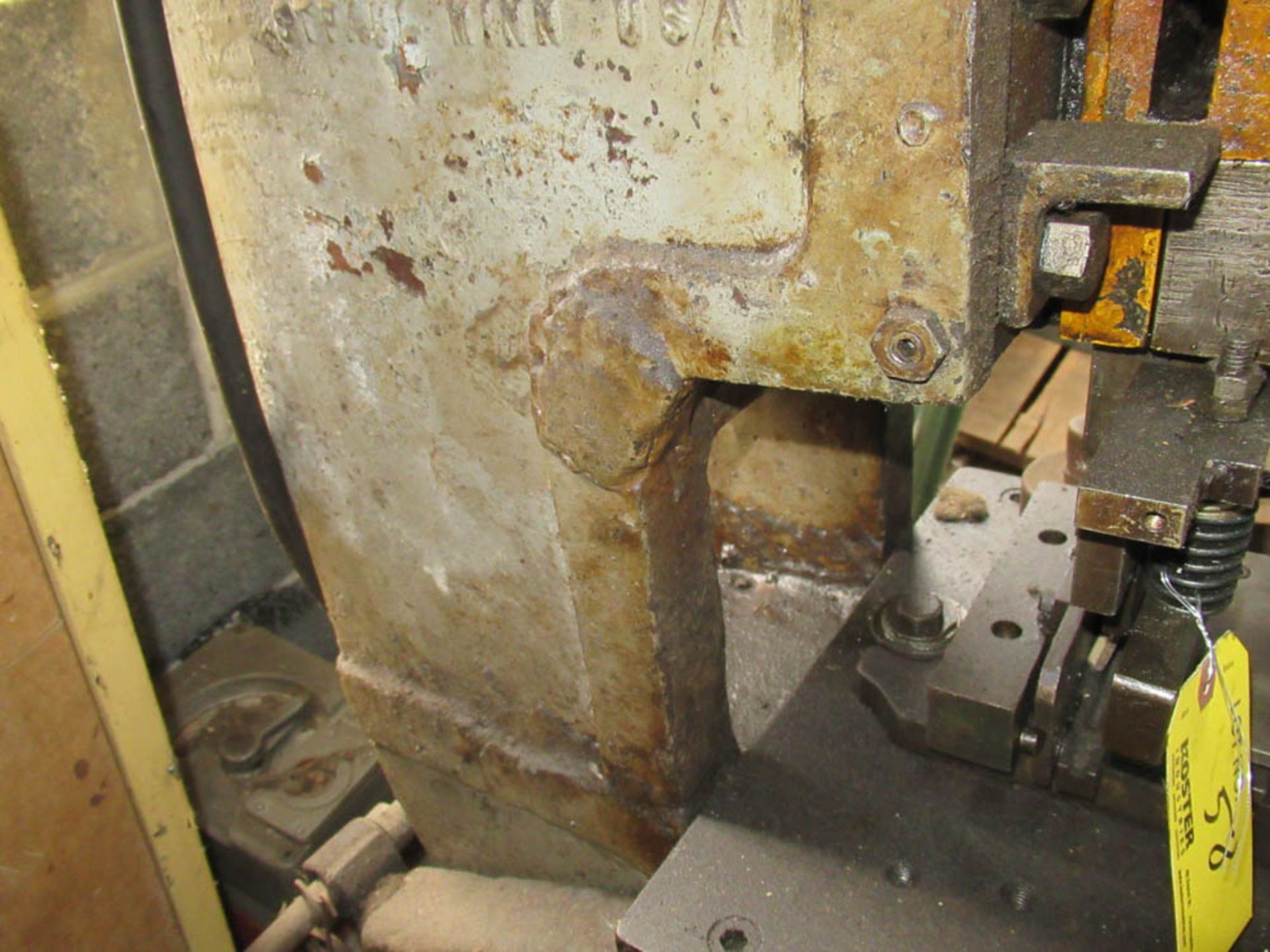 10-TON PRESS-RITE #1 OBI FLYWHEEL TYPE PUNCH PRESS, MECHANICAL CLUTCH, CRACKED FRAME - Image 2 of 5