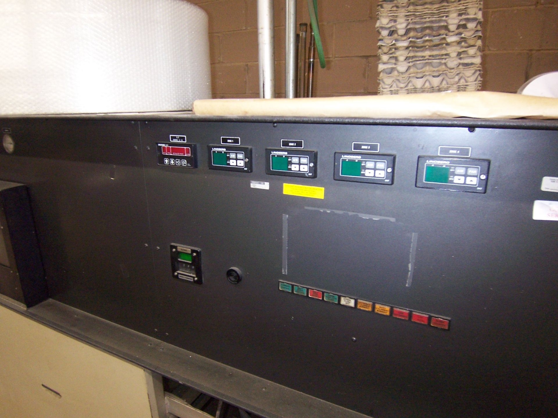 9" LINDBERG TYPE 852-A9-BG-C4-D-E3 BELT FURNACE, 49KW, 4-ZONE, VARI-SPEED BELT CONTROL, 1100 DEGREES - Image 3 of 4