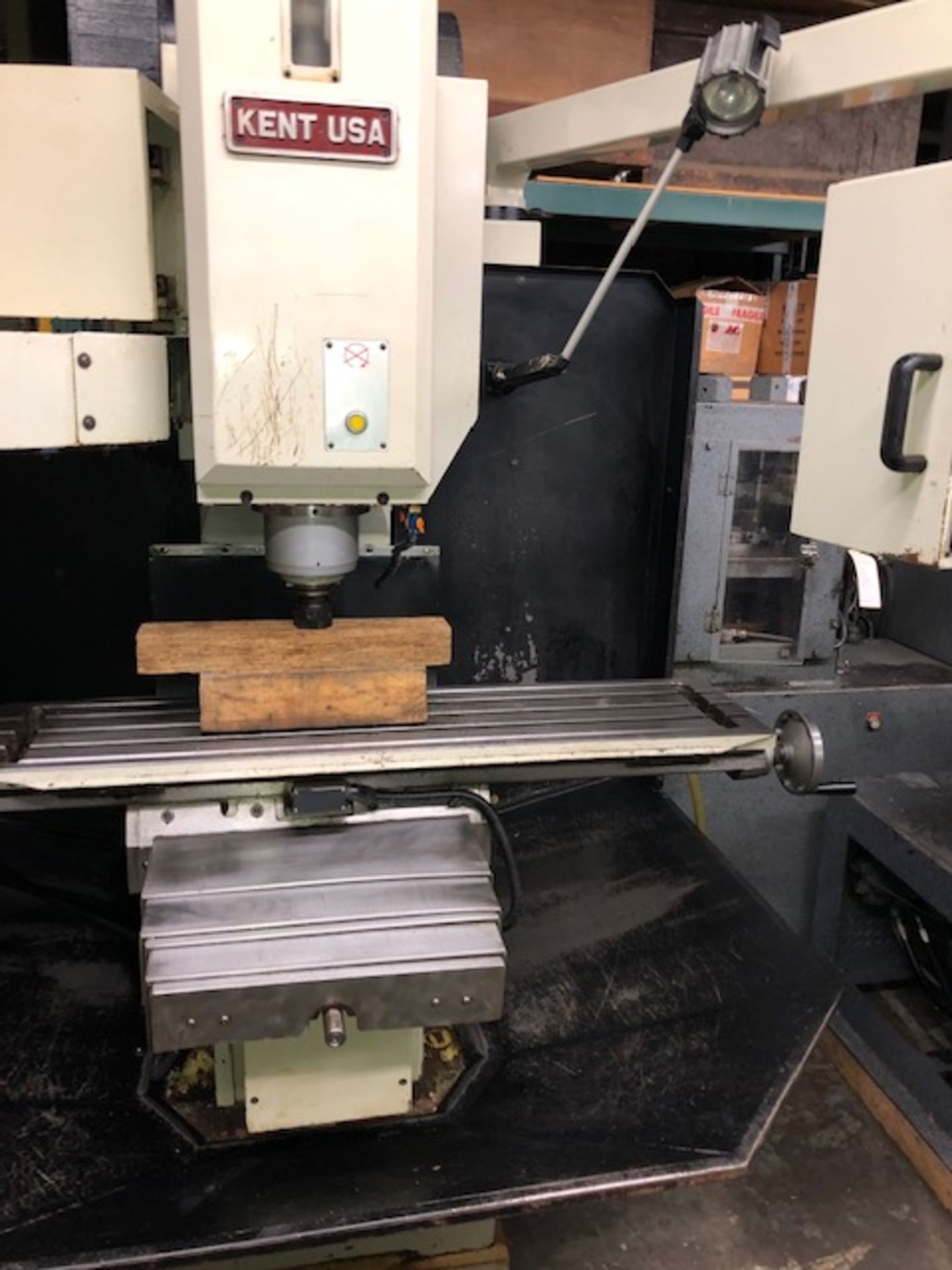 KENT USA MDL. TW-32-MV CNC BED MILL, FANUC 3-AXIS O-MD CONTROL - Image 11 of 30