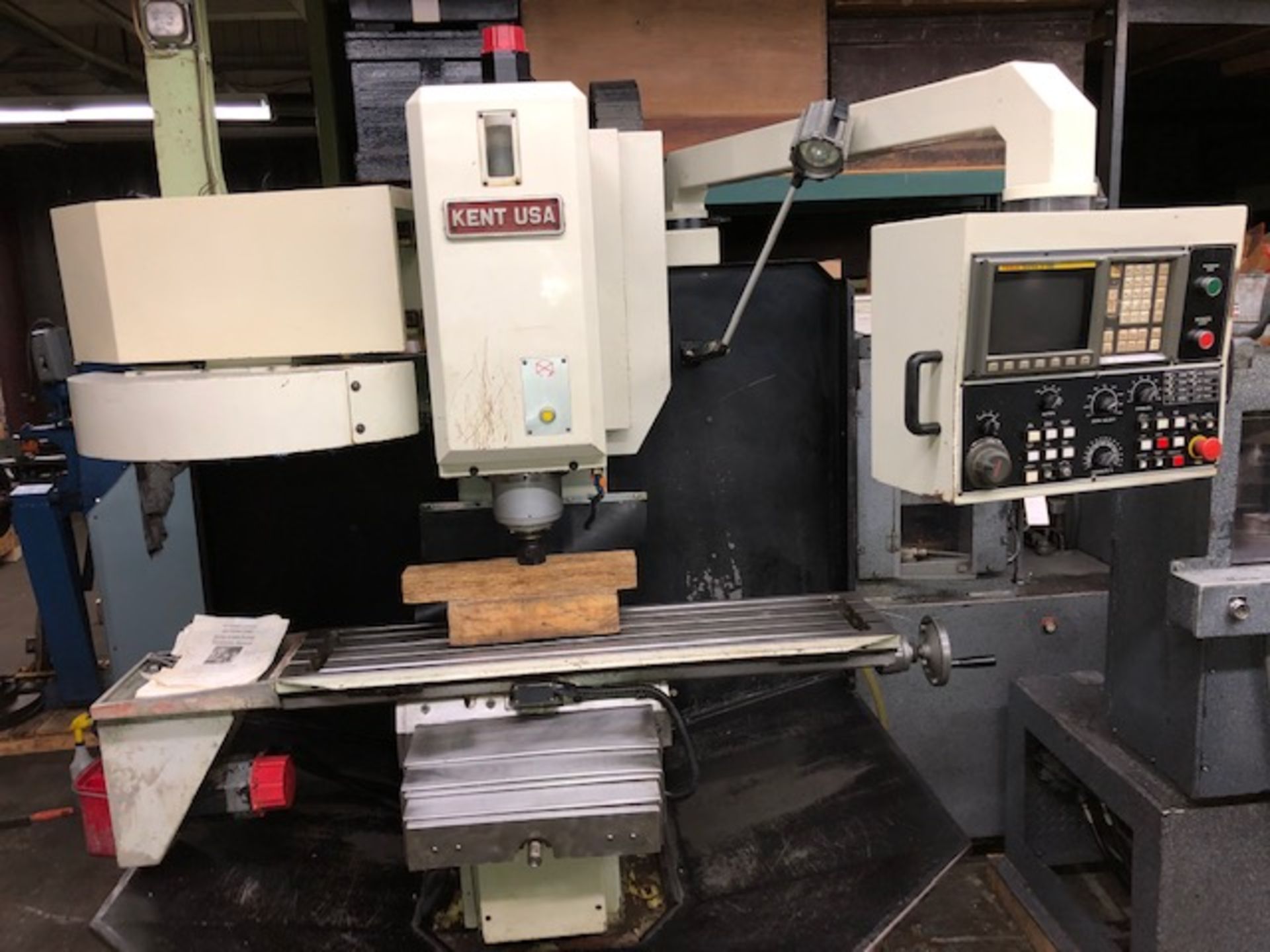 KENT USA MDL. TW-32-MV CNC BED MILL, FANUC 3-AXIS O-MD CONTROL - Image 3 of 30