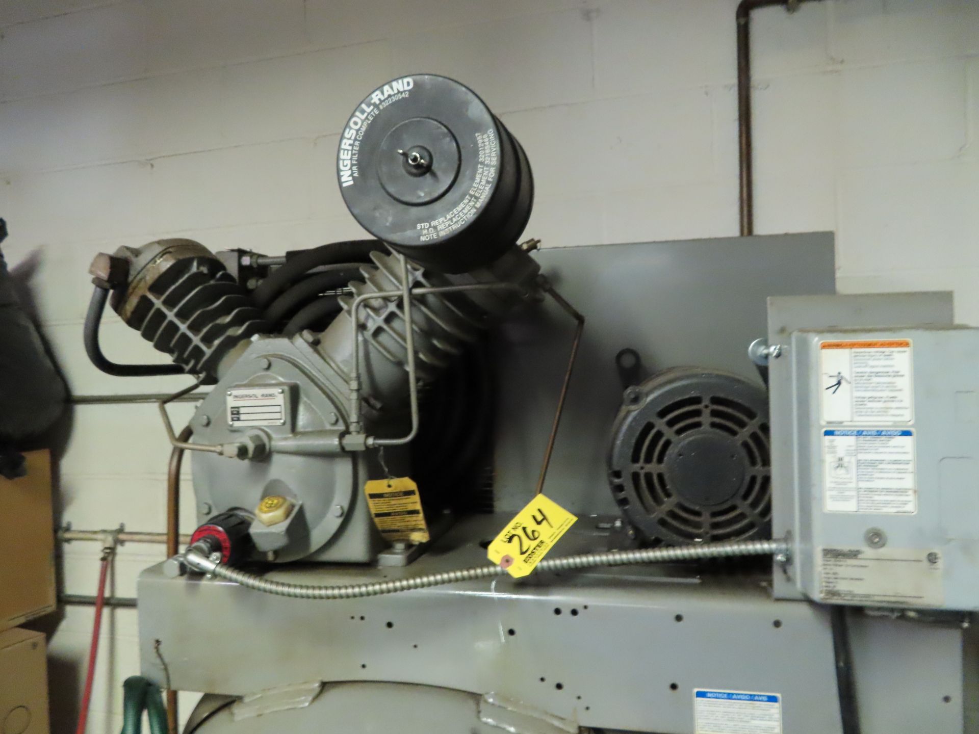 INGERSOLL RAND MDL. 2545 10HP VERTICAL TANK MOUNTED AIR COMPRESSOR, 2-STAGE, S/N: 01064284 - Image 3 of 7