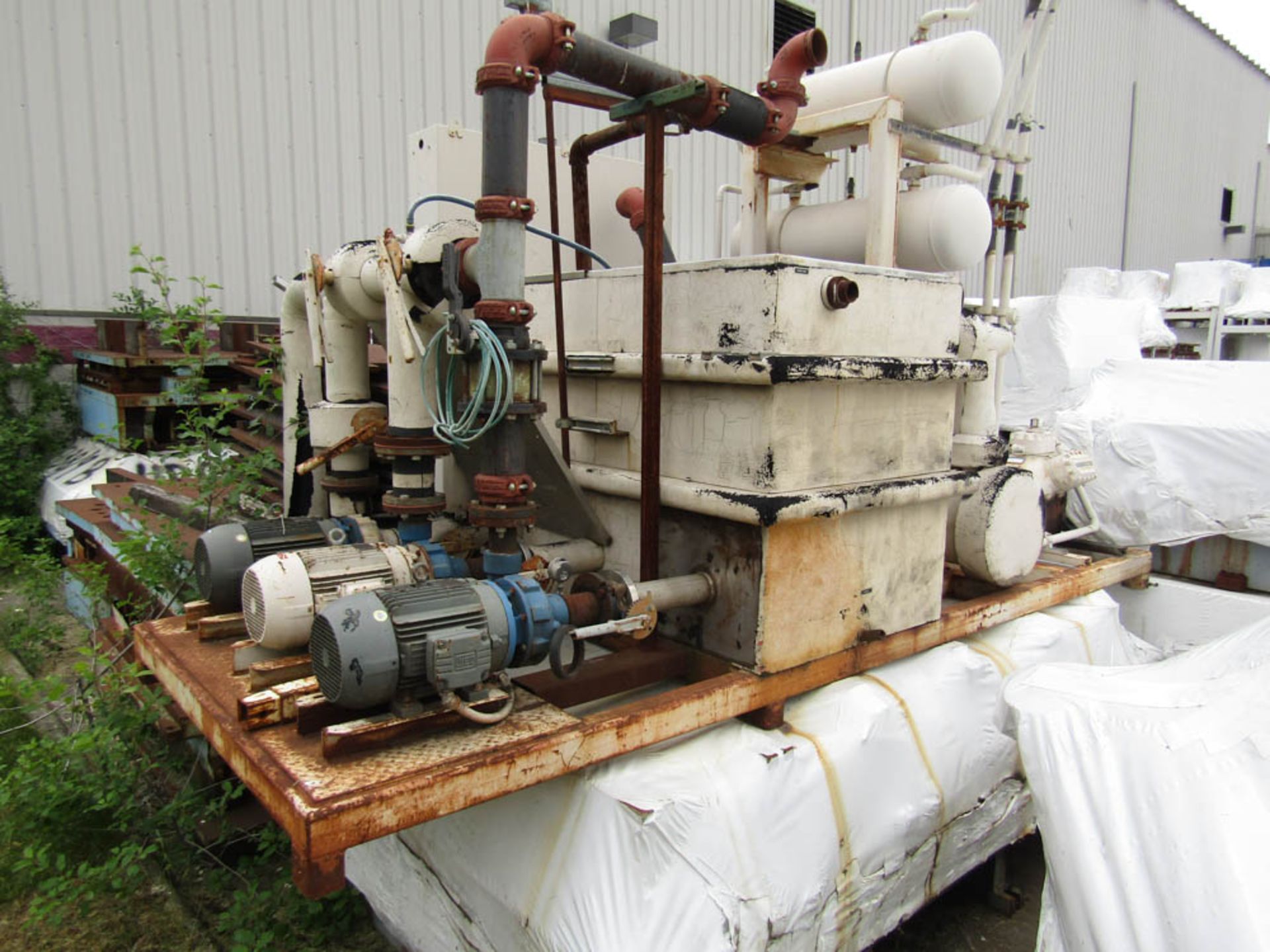 Berg chiller unit and Bohn condenser unit - Image 3 of 4