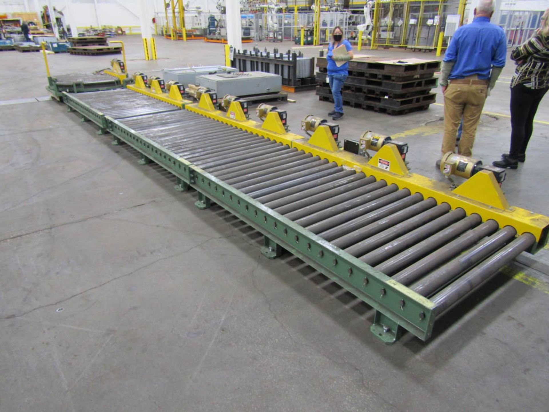 Power Conveyor 49" x 374" & turntable - Image 3 of 4