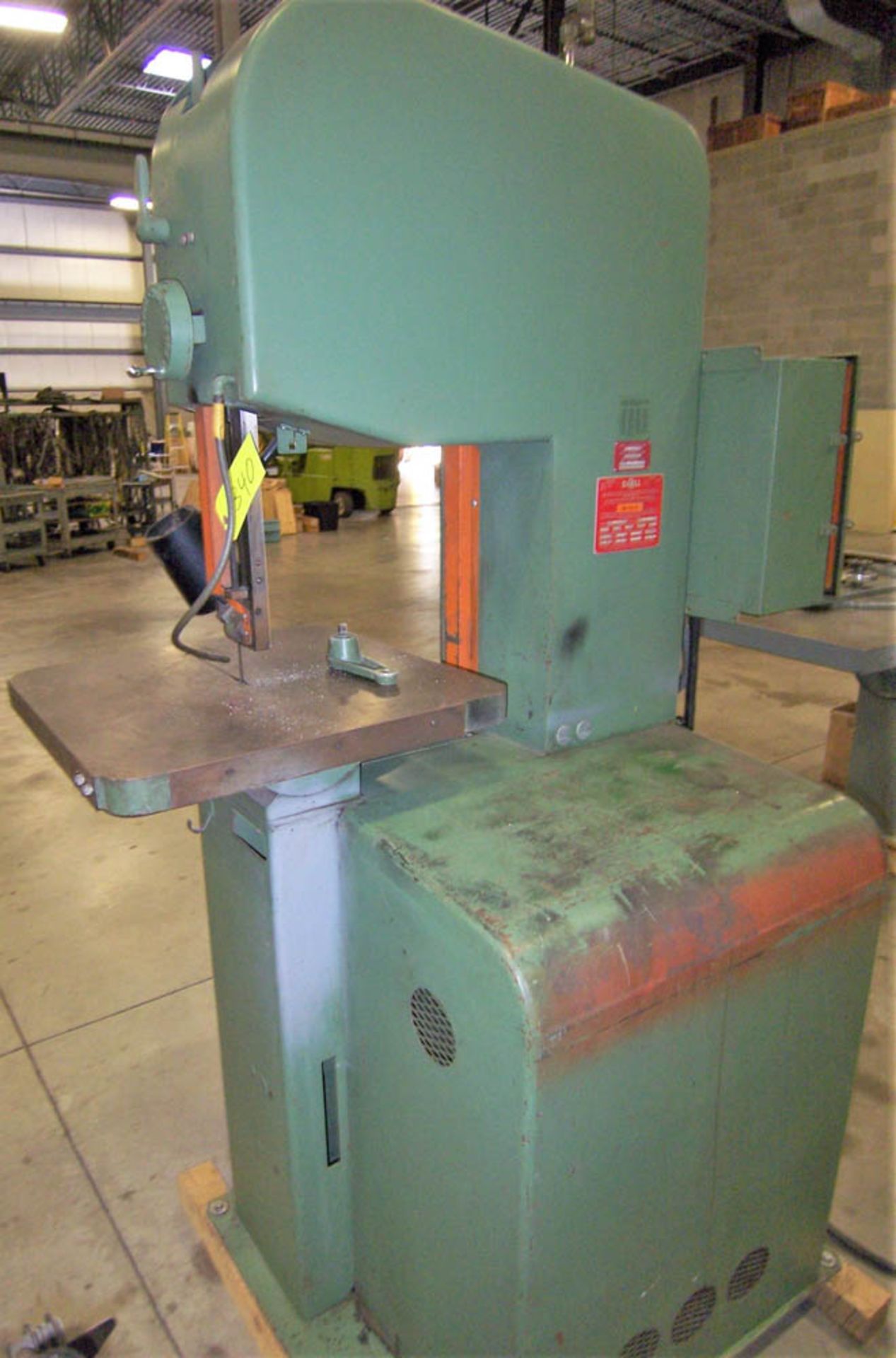 DO-ALL MODEL 1612-0 VERTICAL BANDSAW, THROAT: 16", HEIGHT UNDER GUIDE: 12", VARIABLE SPEED: 50 – 5, - Image 2 of 2