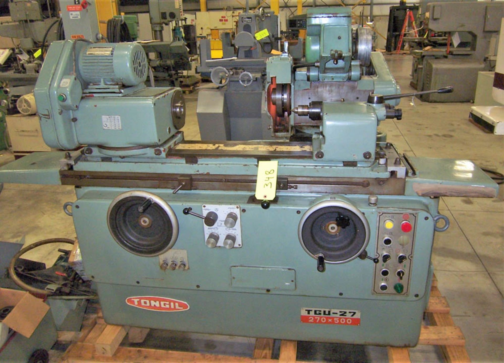 TONGIL MODEL TGU27 UNIVERSAL CYLINDRICAL GRINDER, 10.6" X 20" TABLE SIZE, 360 DEG. SWIVEL OF