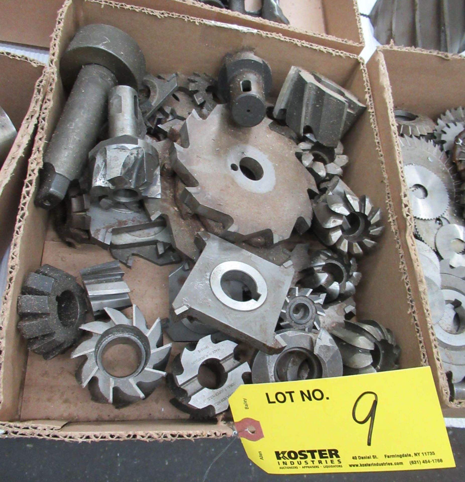 ASSORTED MILLING CUTTERS